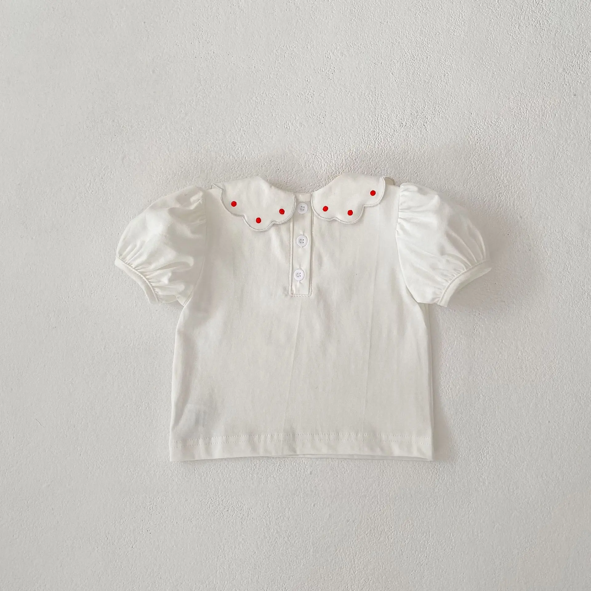 Summer new 0-3 year old baby clothing, short sleeved top for baby girls, cute doll collar simple white T-shirt