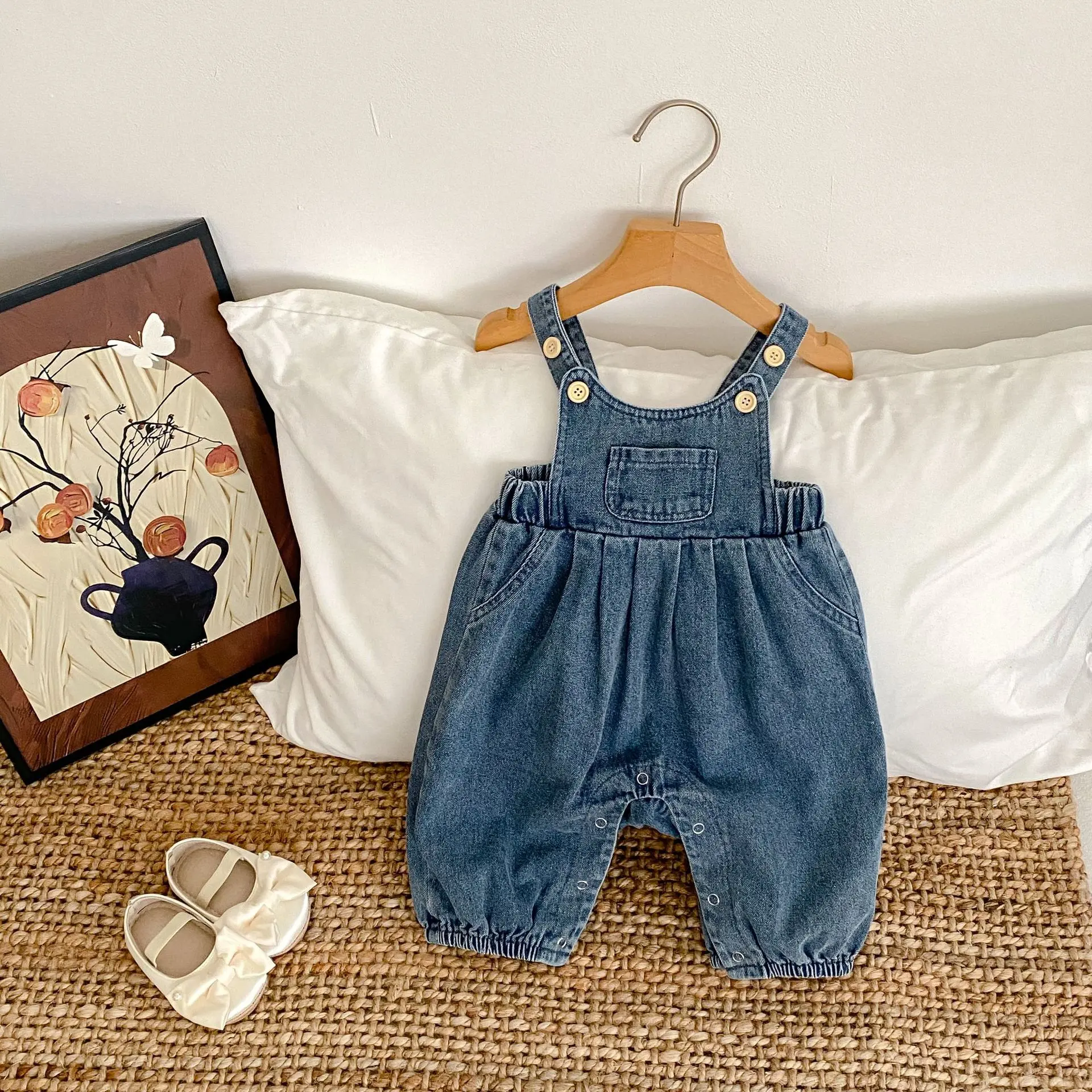 Summer new 0-3 year old baby clothing, boys' baby girl jumpsuit, fashionable denim long crawling pants