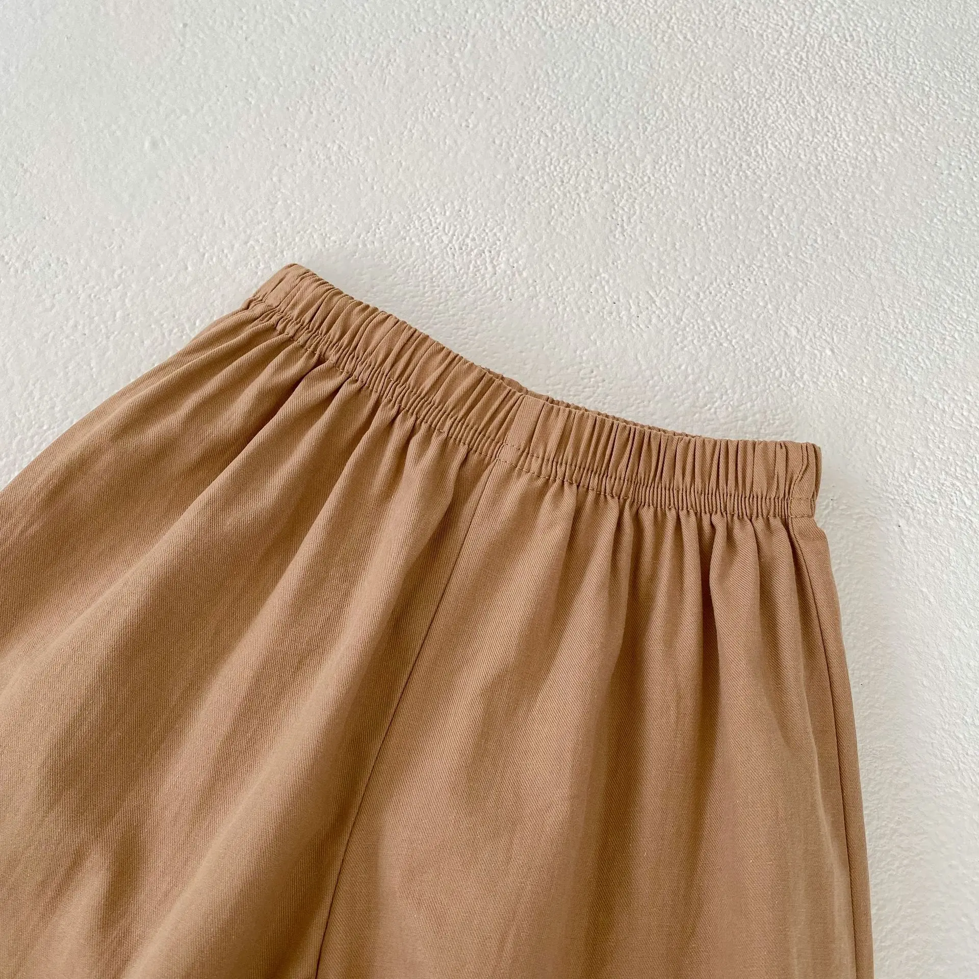 Spring and autumn new baby clothes for 0-3 years old, fashionable baby girl simple khaki casual ruffled trousers