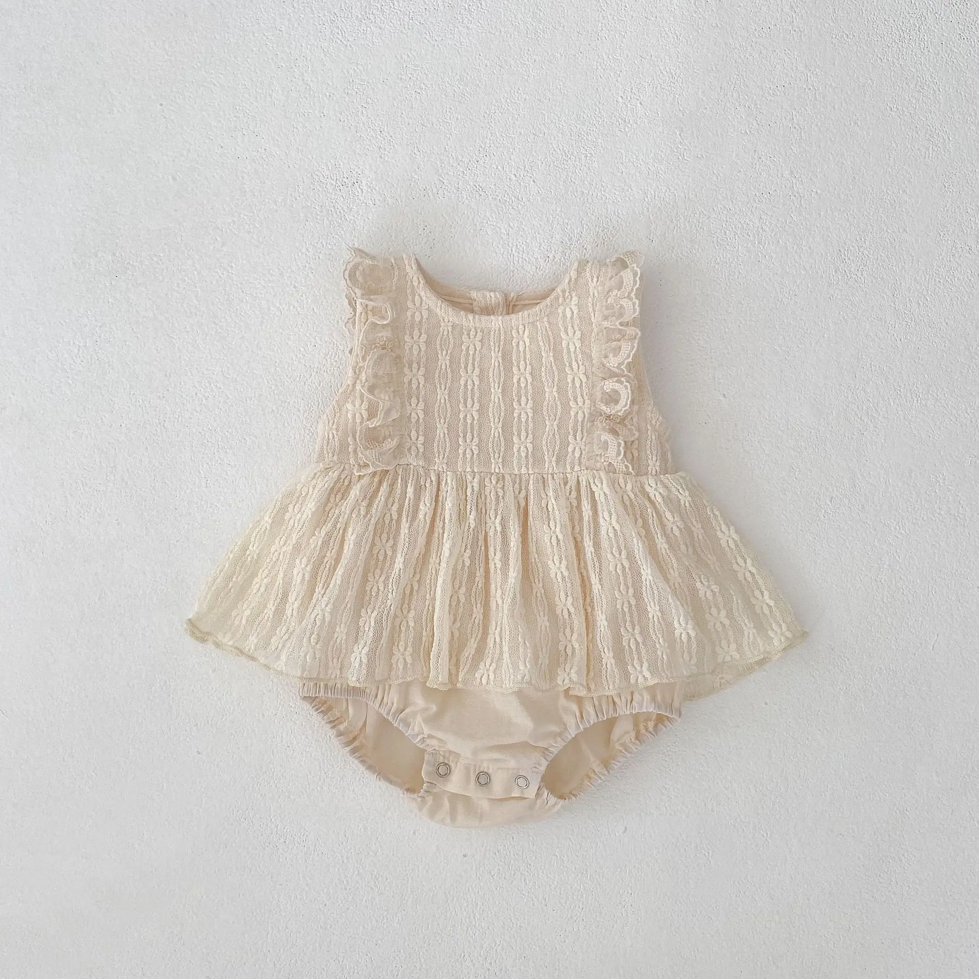 Summer new 0-3 year old baby clothing, sweet lace patchwork sleeveless jumpsuit for baby girls