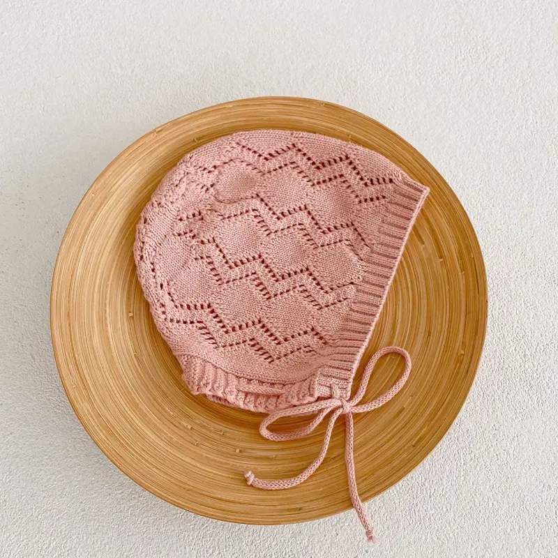 New autumn baby clothing, 0-3 year old girls, solid color hollowed out knitted cotton yarn hat