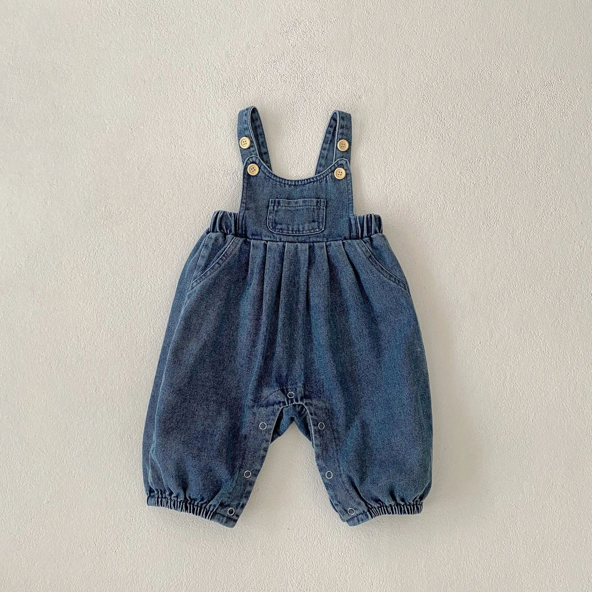 Summer new 0-3 year old baby clothing, boys' baby girl jumpsuit, fashionable denim long crawling pants