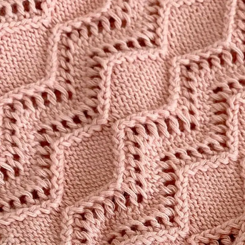 New autumn baby clothing, 0-3 year old girls, solid color hollowed out knitted cotton yarn hat