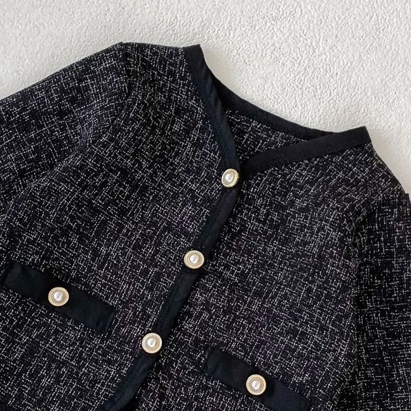 Autumn baby clothing, 0-3 year old girl baby retro small fragrance style set cardigan top+baggy pants