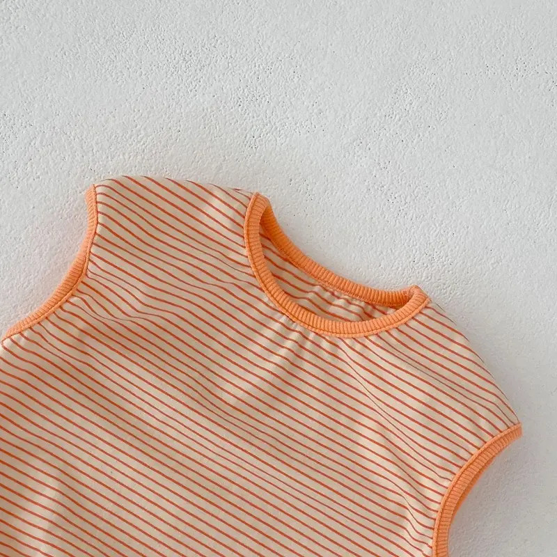 Summer new baby clothing, 0-3 year old boys and girls striped top+small fresh and cute bread pants+hat 3-piece set