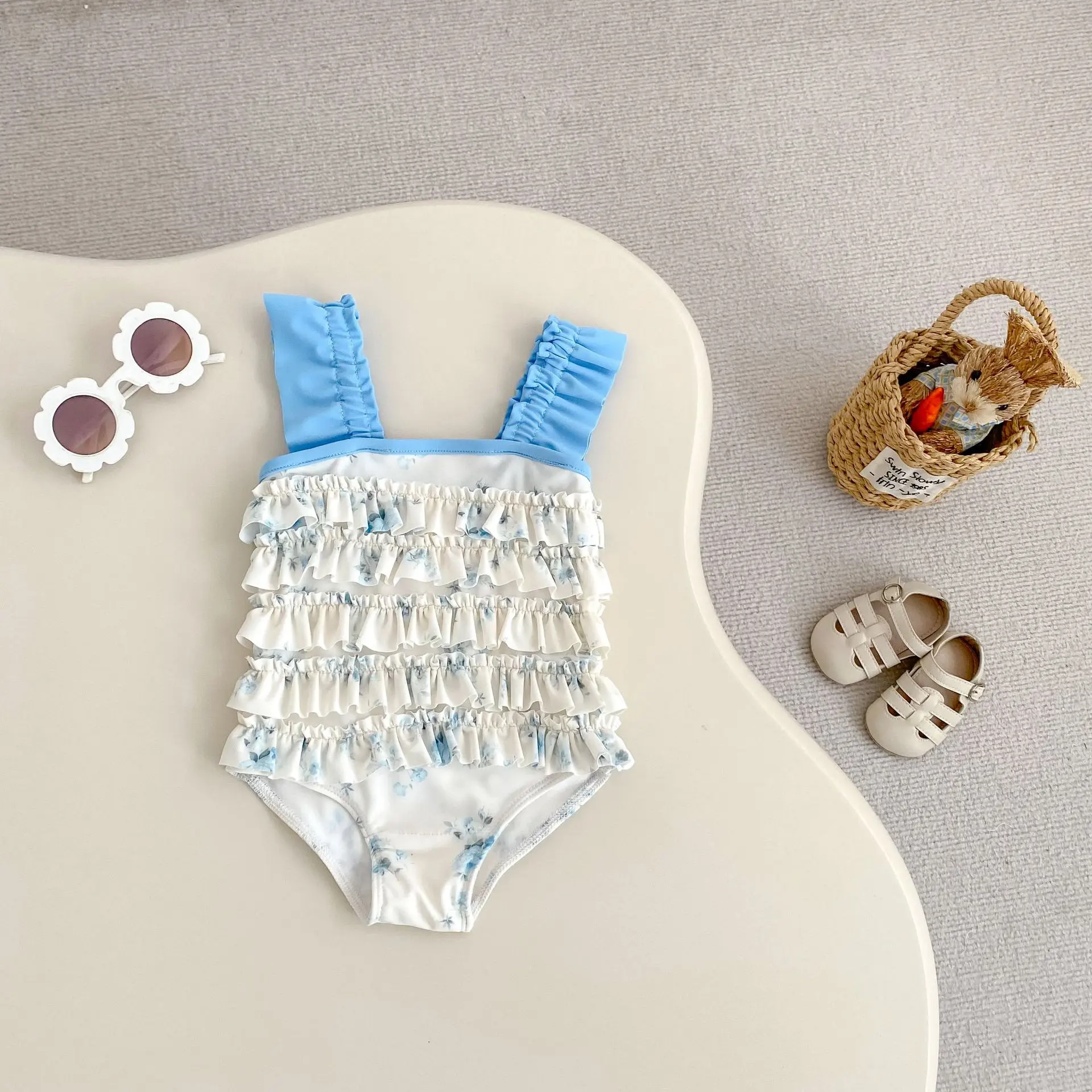 Spring and Autumn new 0-3 year old baby clothing, baby girl swimsuit, cake lace one-piece vest swimsuit