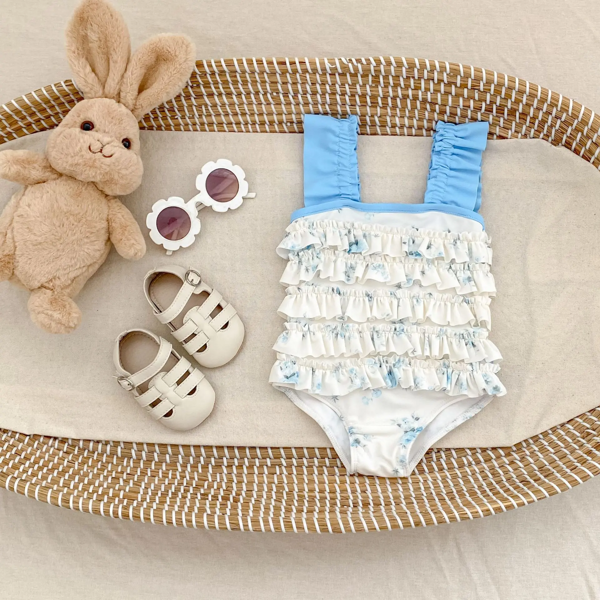 Spring and Autumn new 0-3 year old baby clothing, baby girl swimsuit, cake lace one-piece vest swimsuit