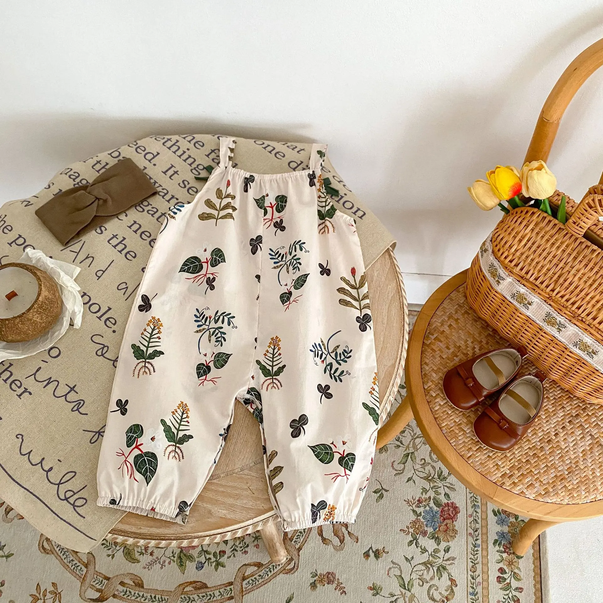 Summer new 0-3 year old baby clothing, baby  boys' and baby  girls' jumpsuits, leaf printed jumpsuit pants