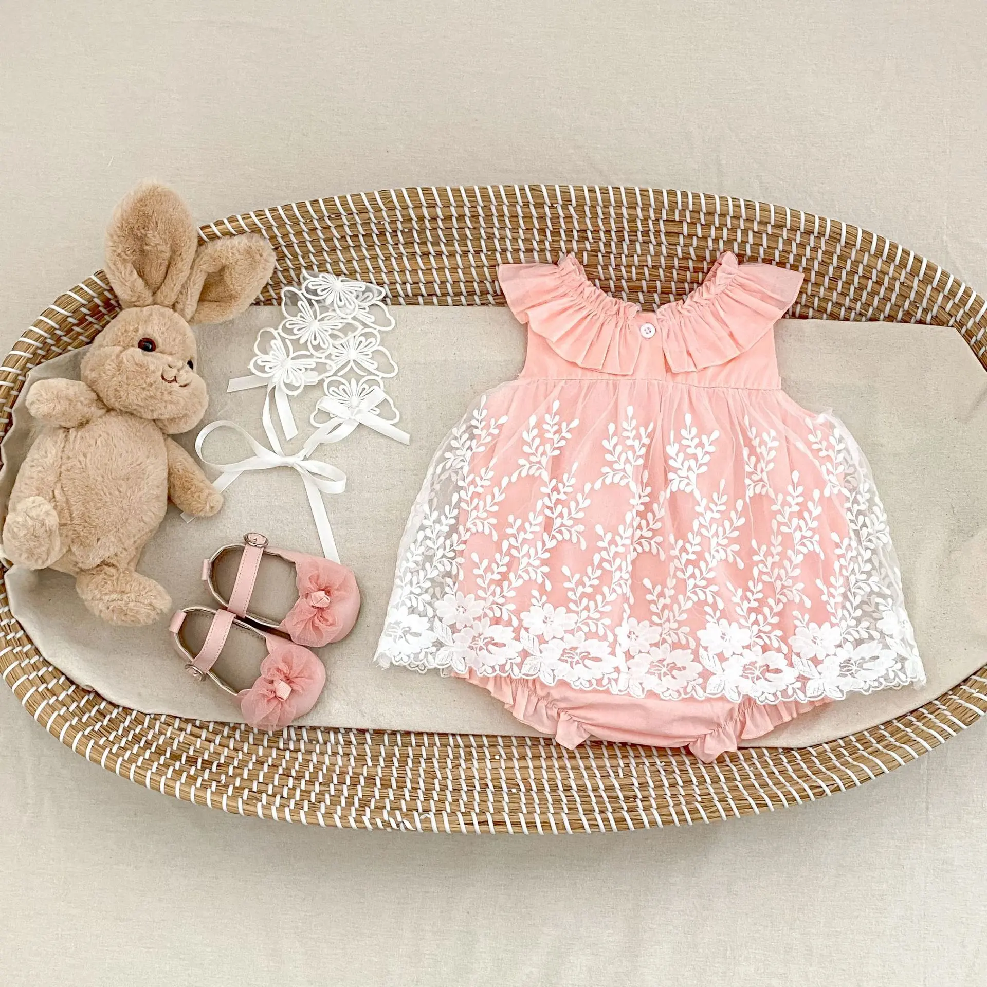 Summer new baby clothes for 0-3 years old, fashionable baby girl suspenders,exquisite soft yarn jumpsuit princess style jumpsuit