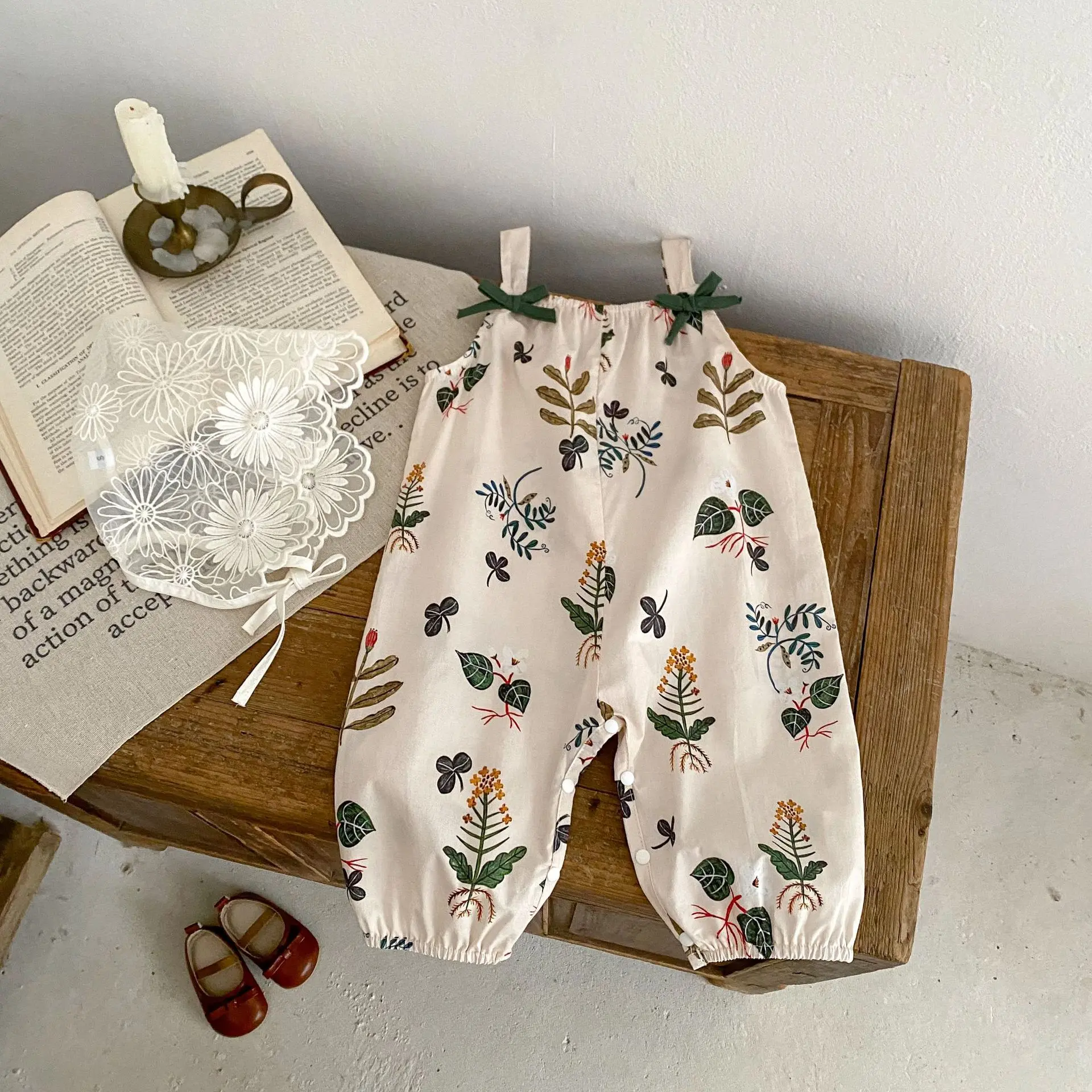 Summer new 0-3 year old baby clothing, baby  boys' and baby  girls' jumpsuits, leaf printed jumpsuit pants