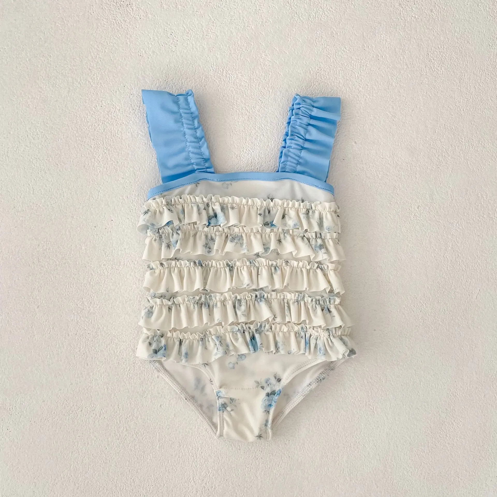 Spring and Autumn new 0-3 year old baby clothing, baby girl swimsuit, cake lace one-piece vest swimsuit