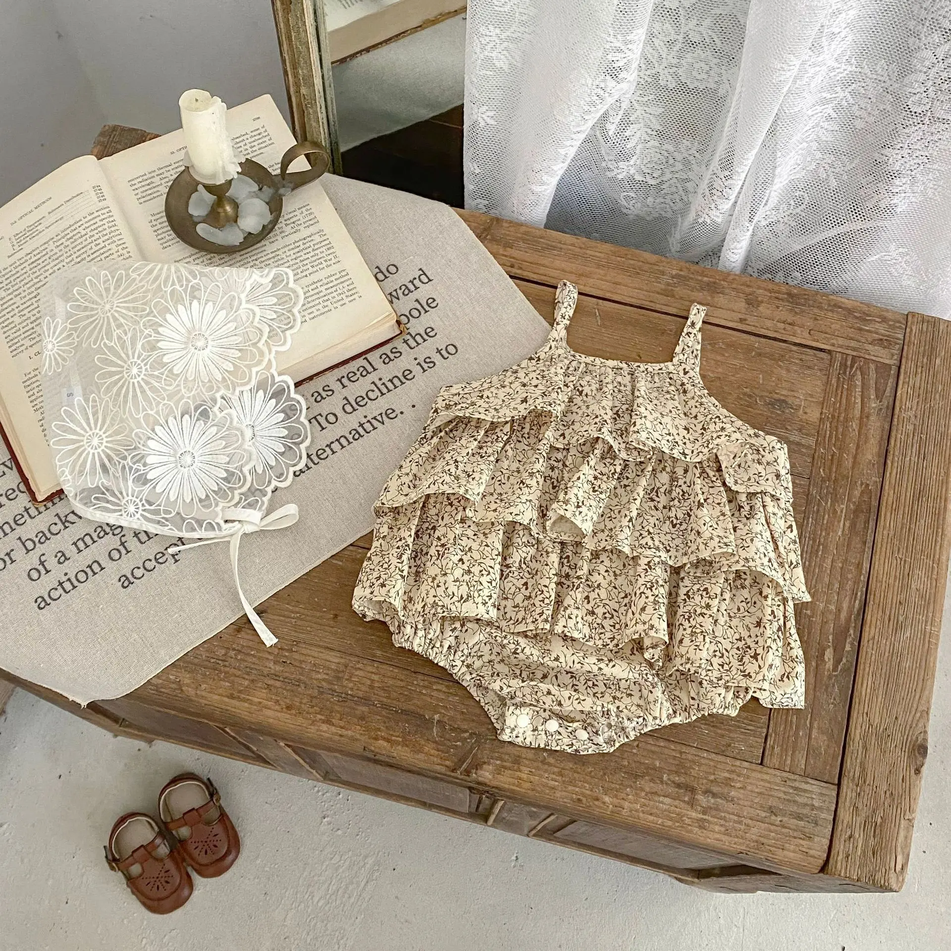 Summer new baby clothes for 0-3 years old, fashionable baby girl print suspender triangle jumpsuit