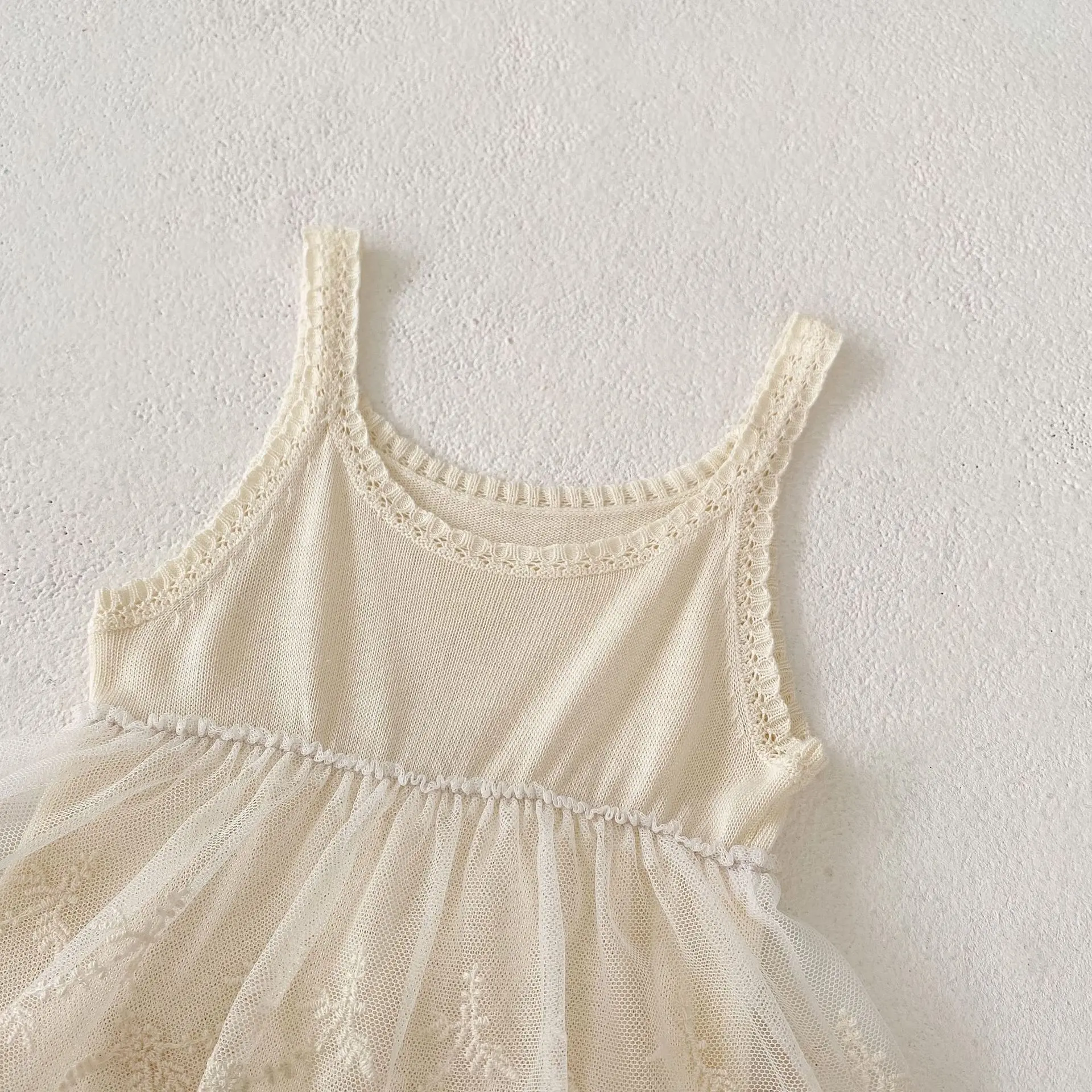New baby clothes for summer, baby girls aged 0-3 years, lace stitched suspender onesies