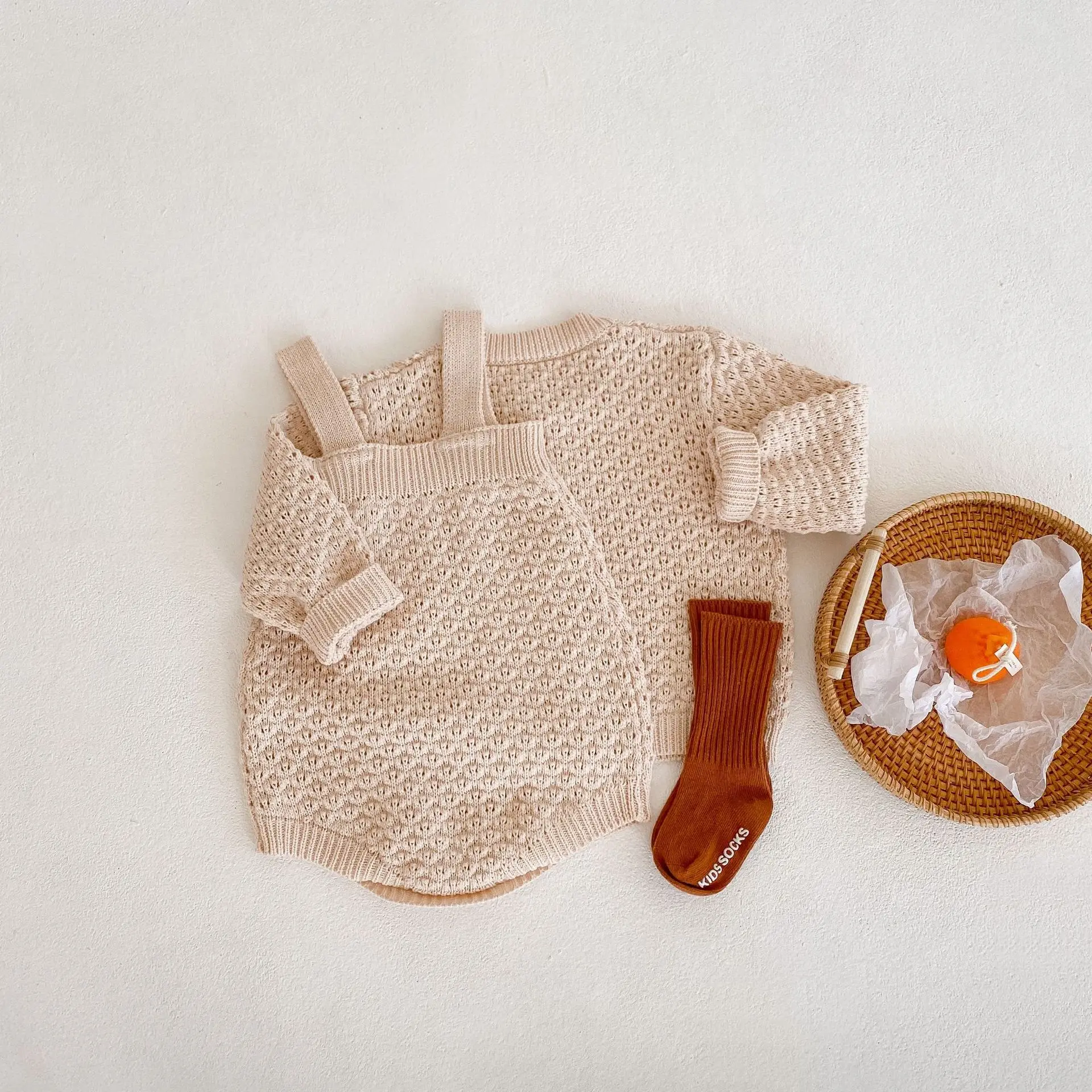 Instagram Spring and Autumn Clothing 0-3 Year Old Girl Fashion Versatile Knitted Sweater Triangle Sweater Baby Solid Color Sweat