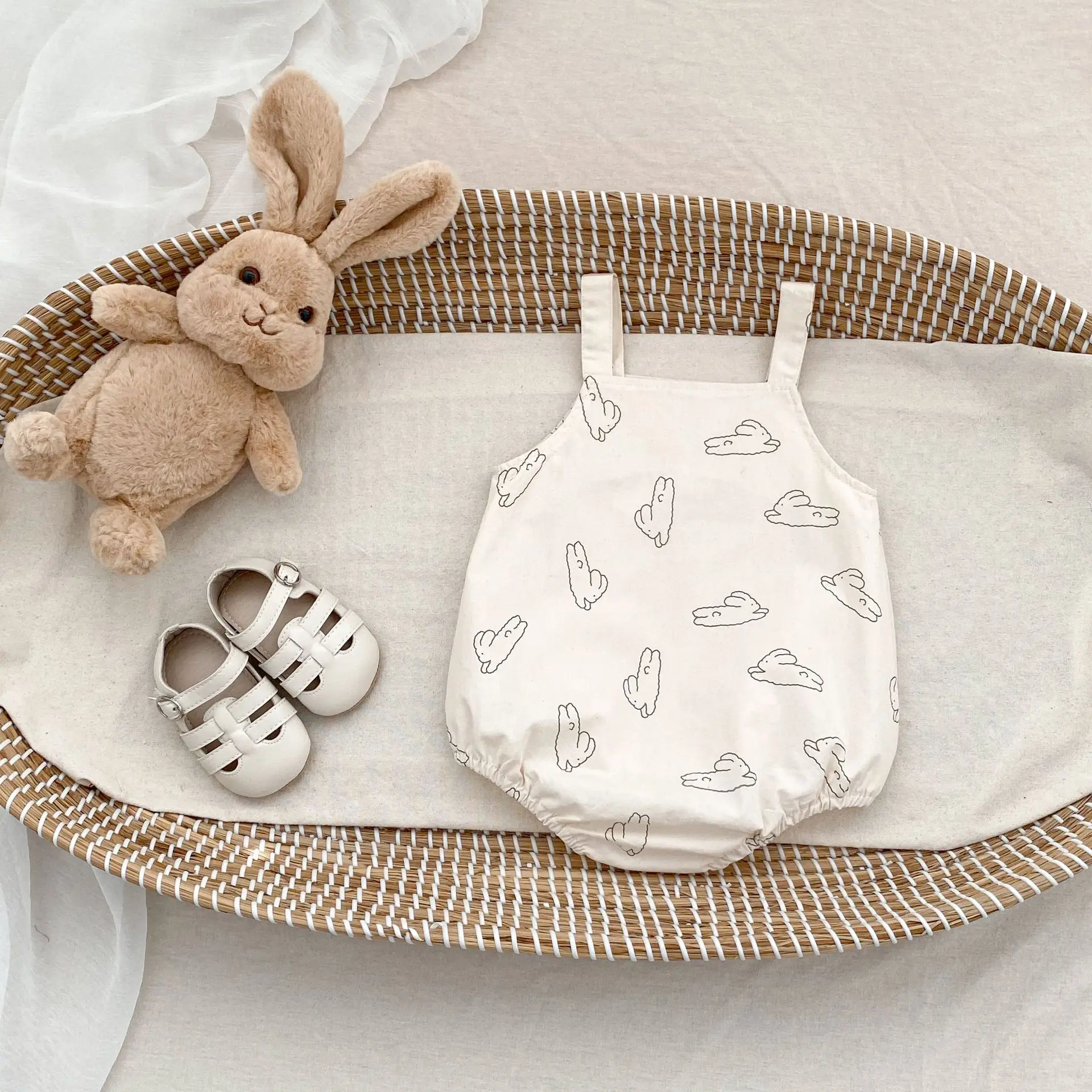 Summer new 0-3 year old baby clothing, cute rabbit printed overalls for boys and girls, casual jumpsuit