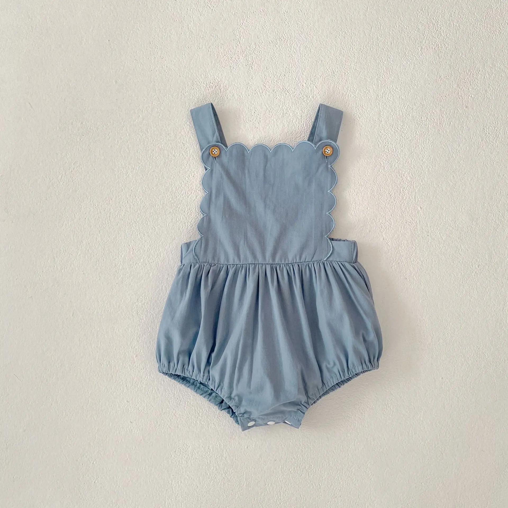 Summer new 0-3 year old baby clothing, cute and simple baby girl jumpsuit+hat two-piece set