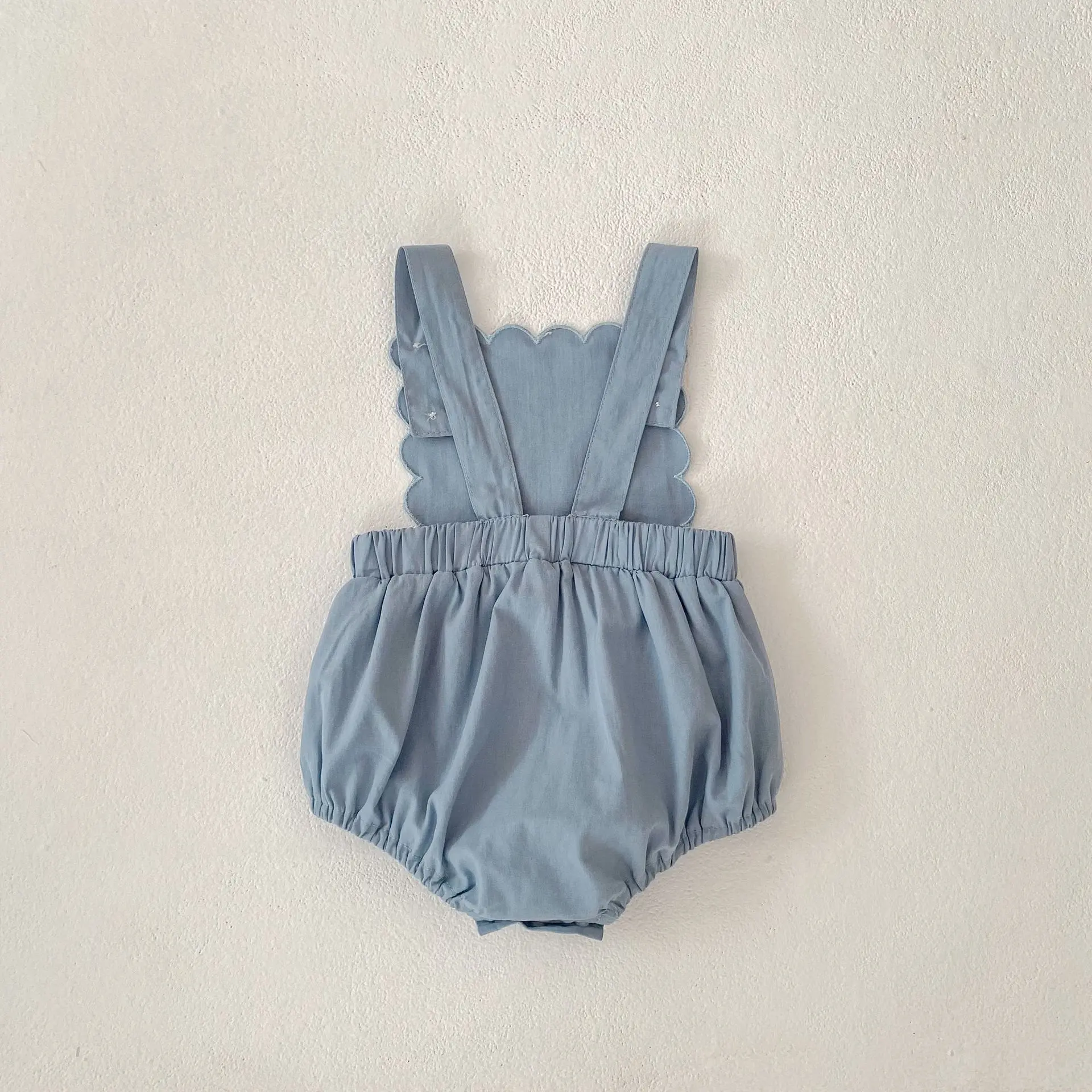 Summer new 0-3 year old baby clothing, cute and simple baby girl jumpsuit+hat two-piece set