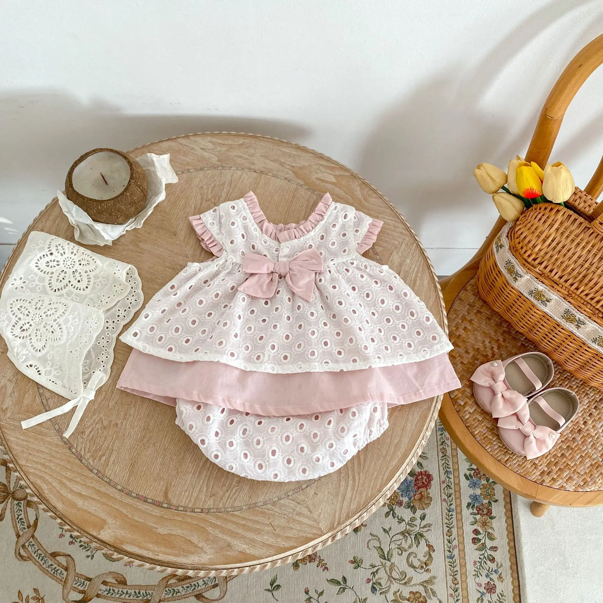 Summer new 0-3 year old baby clothing, baby girl set, hollowed out double-layer top+shorts