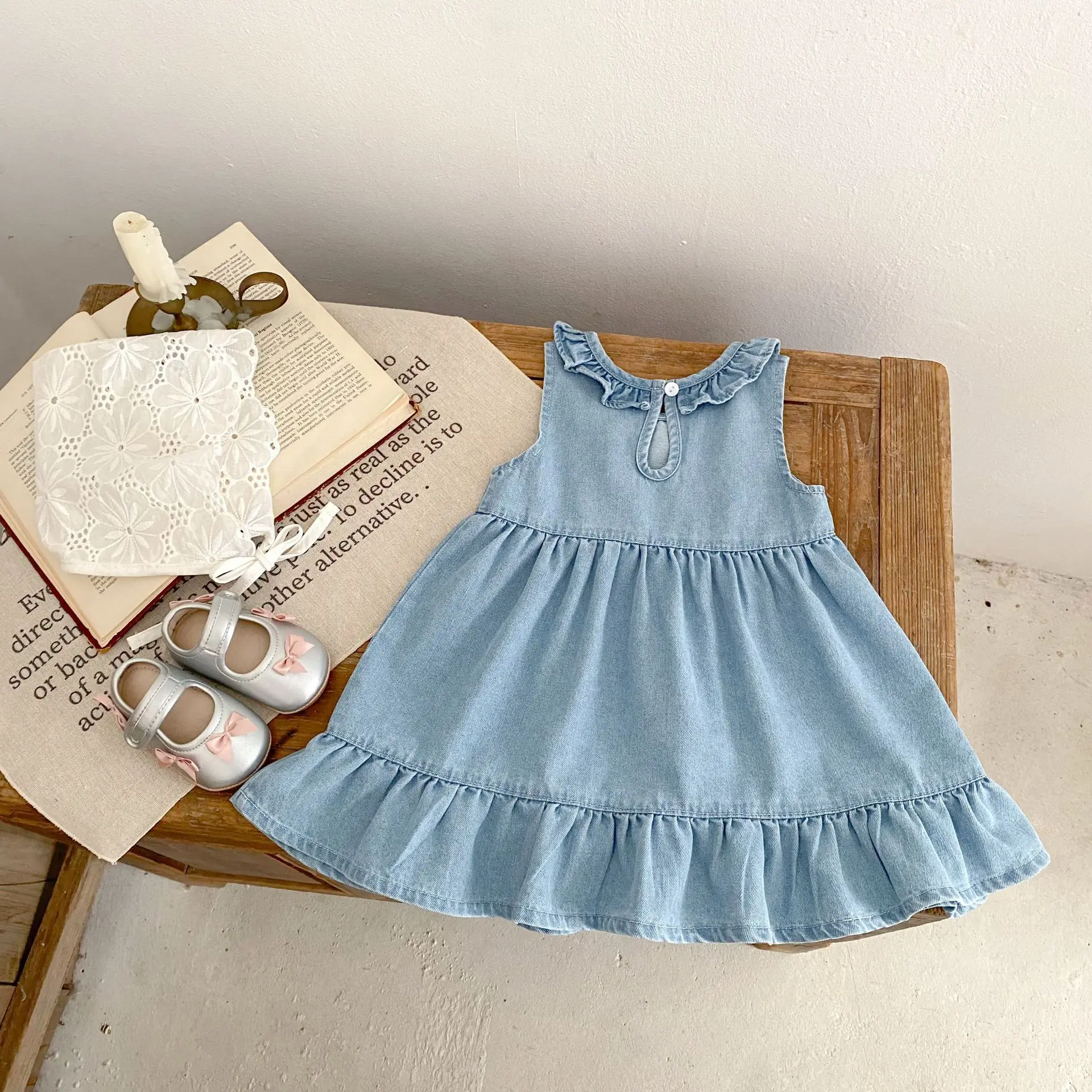 Summer new 0-3 year old baby clothing, fashionable denim dress for baby girls, embroidered long skirt