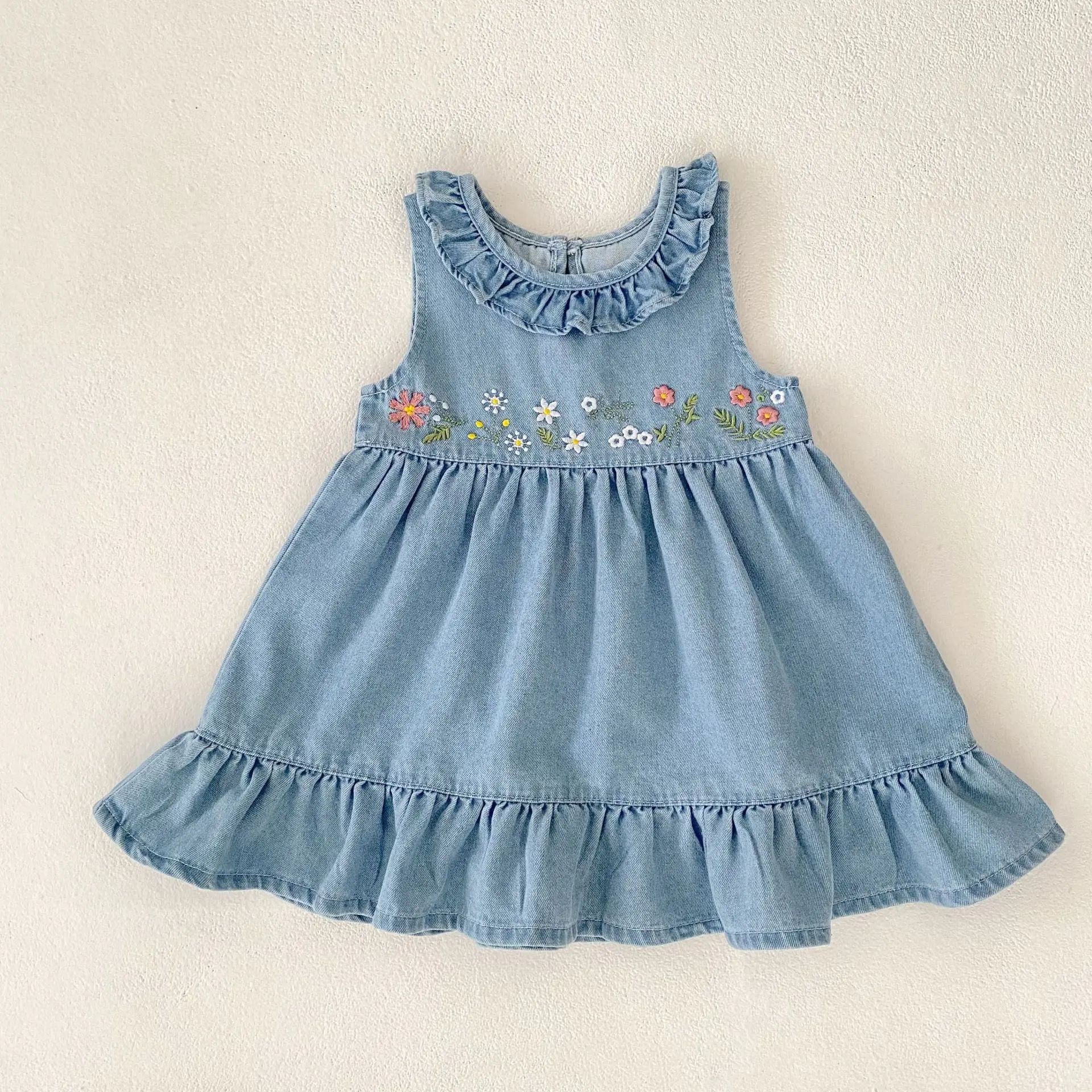 Summer new 0-3 year old baby clothing, fashionable denim dress for baby girls, embroidered long skirt