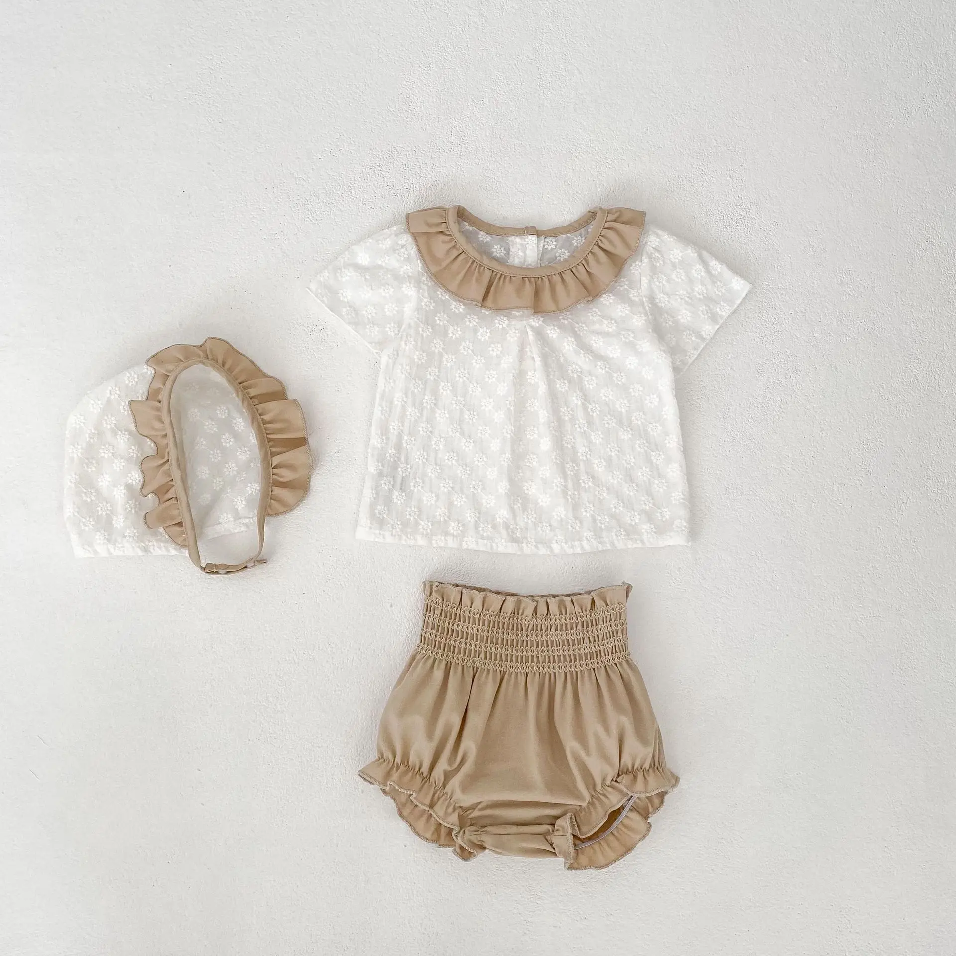 Summer new 0-3 year old baby clothing, fashionable baby girl set, flower embroidery short sleeved top, bread pants