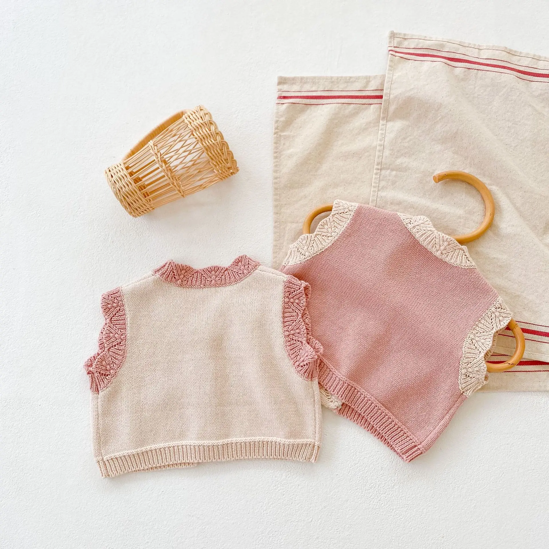 Autumn New Baby Clothing Versatile Girl Baby 0-2 Year Old Cardigan Cotton Knitted Sweater Embroidered V-neck Vest Coat