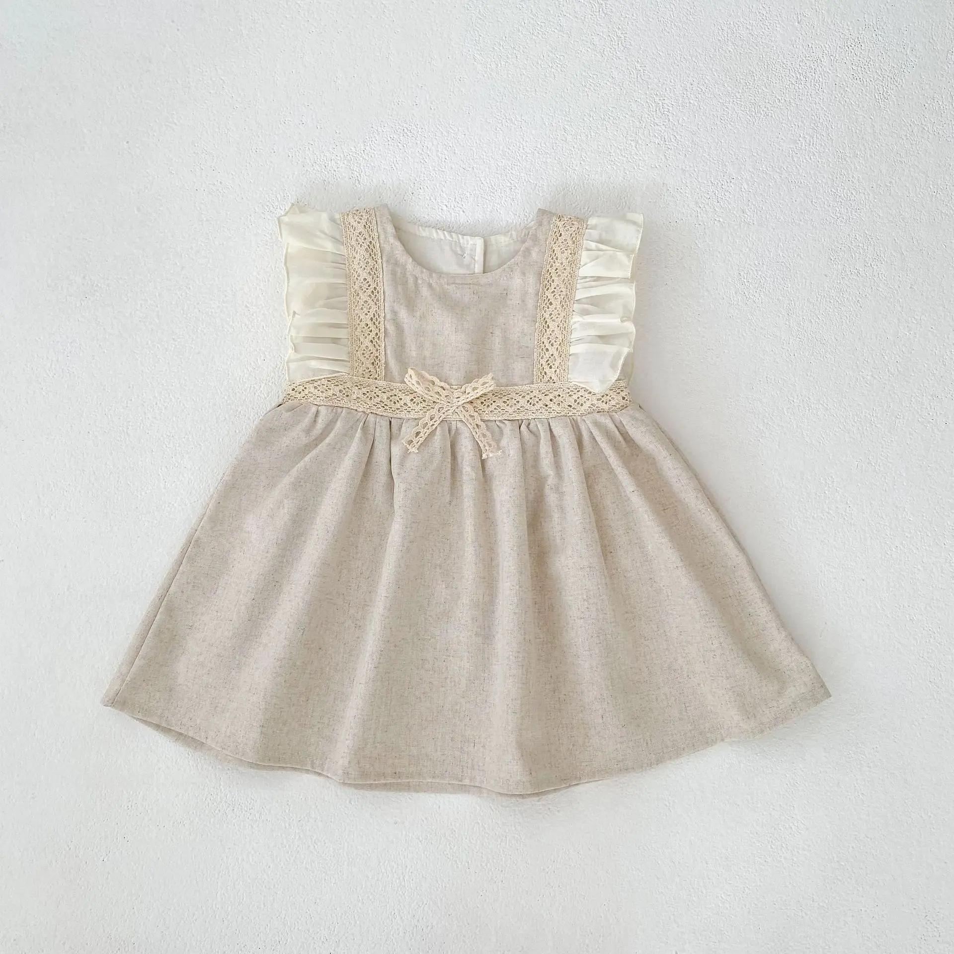 Summer new 0-3 year old baby clothing, baby girl contrasting color flying sleeve dress, sweet princess dress