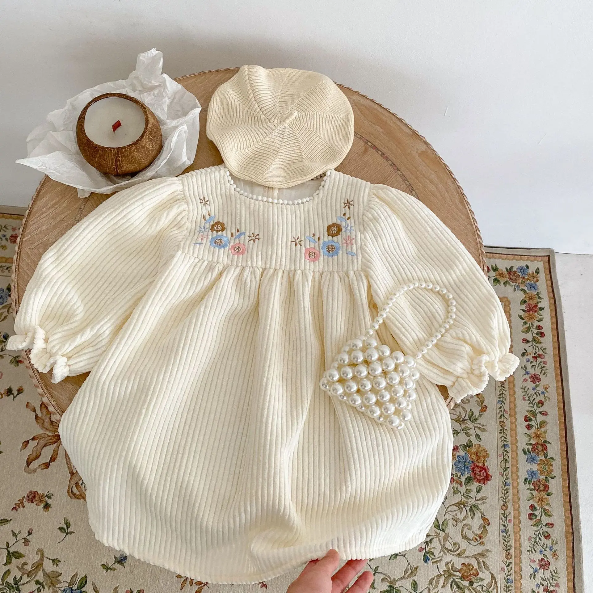 Autumn new 0-3 year old baby clothing, embroidered bubble long sleeved princess long skirt for baby girls
