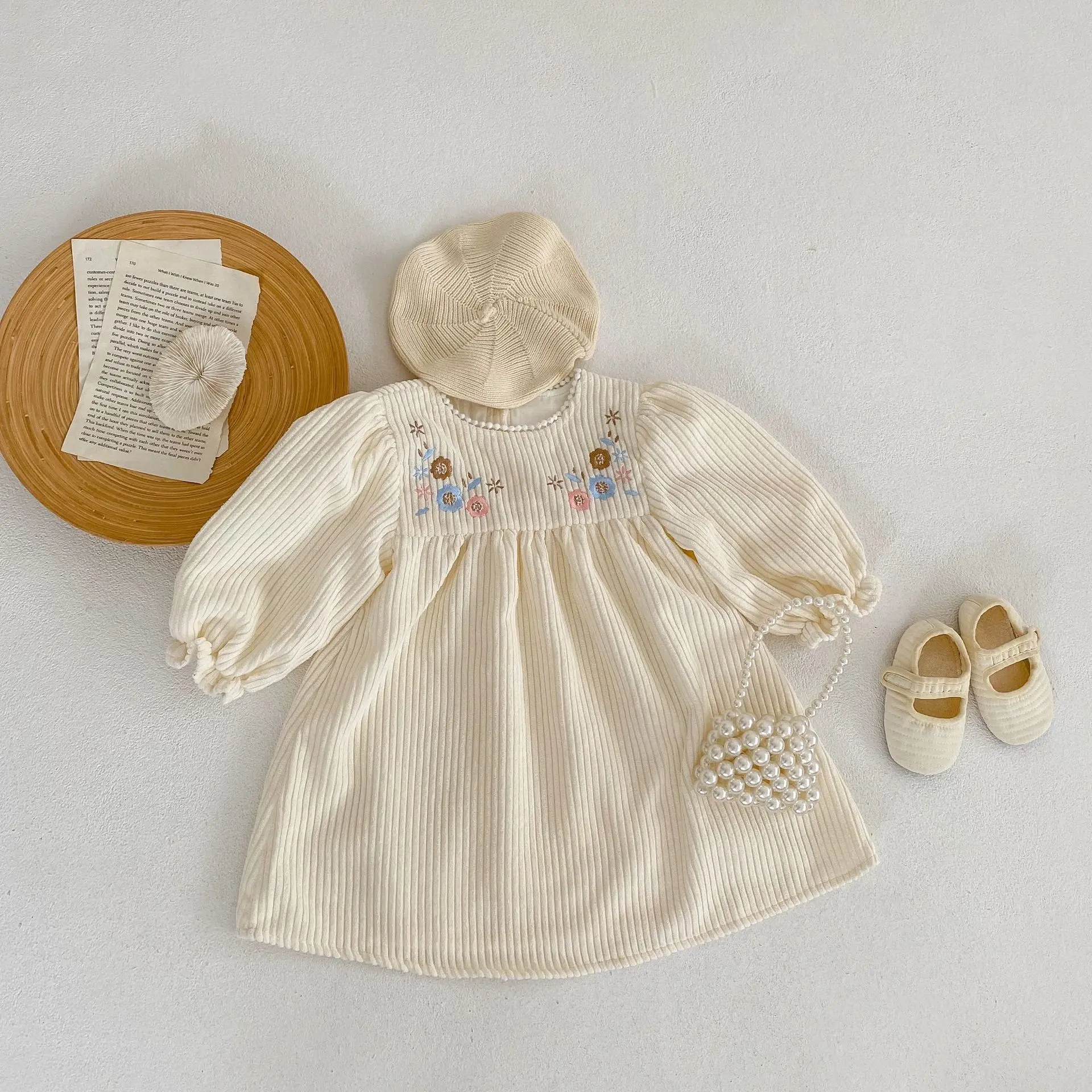 Autumn new 0-3 year old baby clothing, embroidered bubble long sleeved princess long skirt for baby girls
