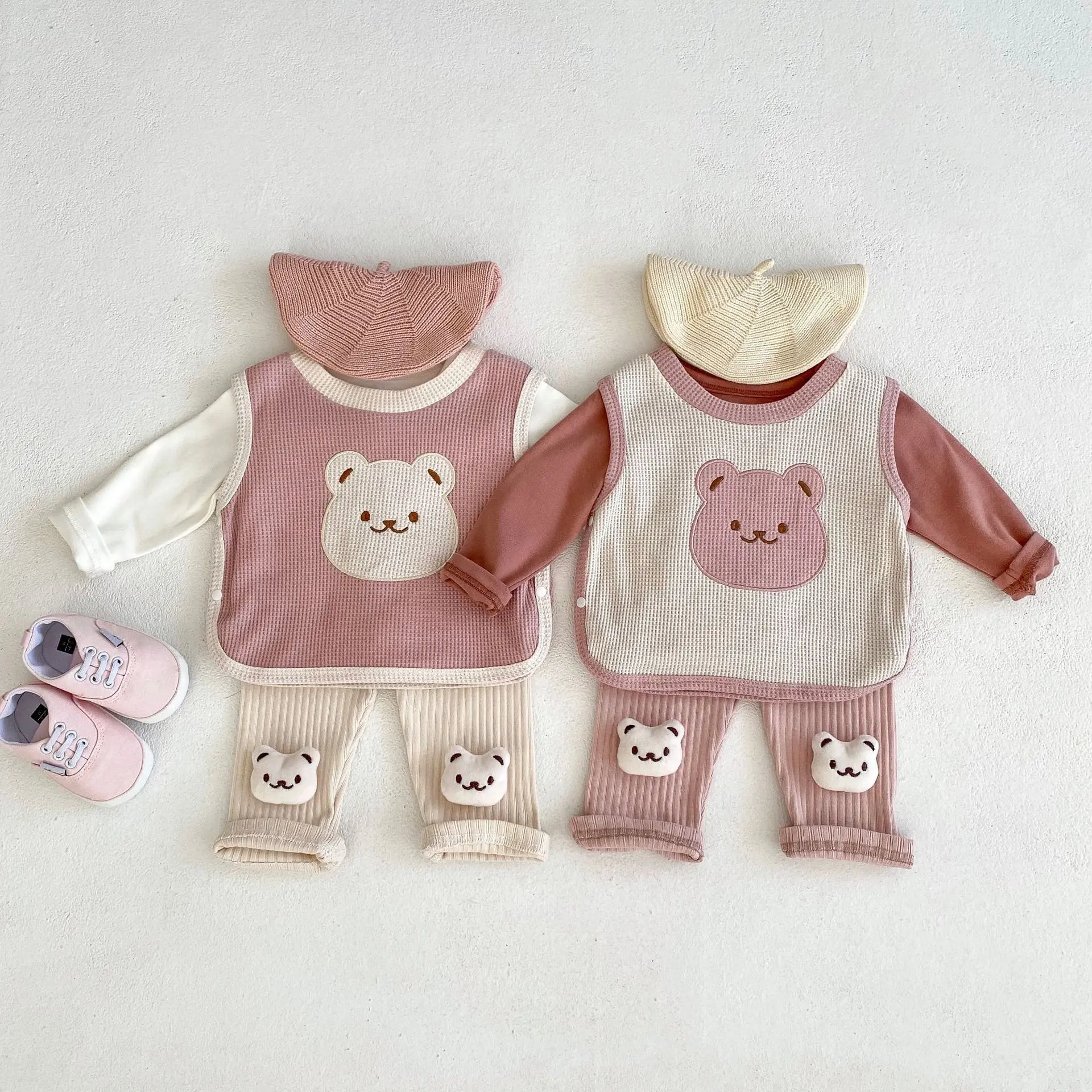 Autumn new 0-3 year old baby clothing, solid color long sleeved round neck top for baby girls, baby boys, classic and versatile