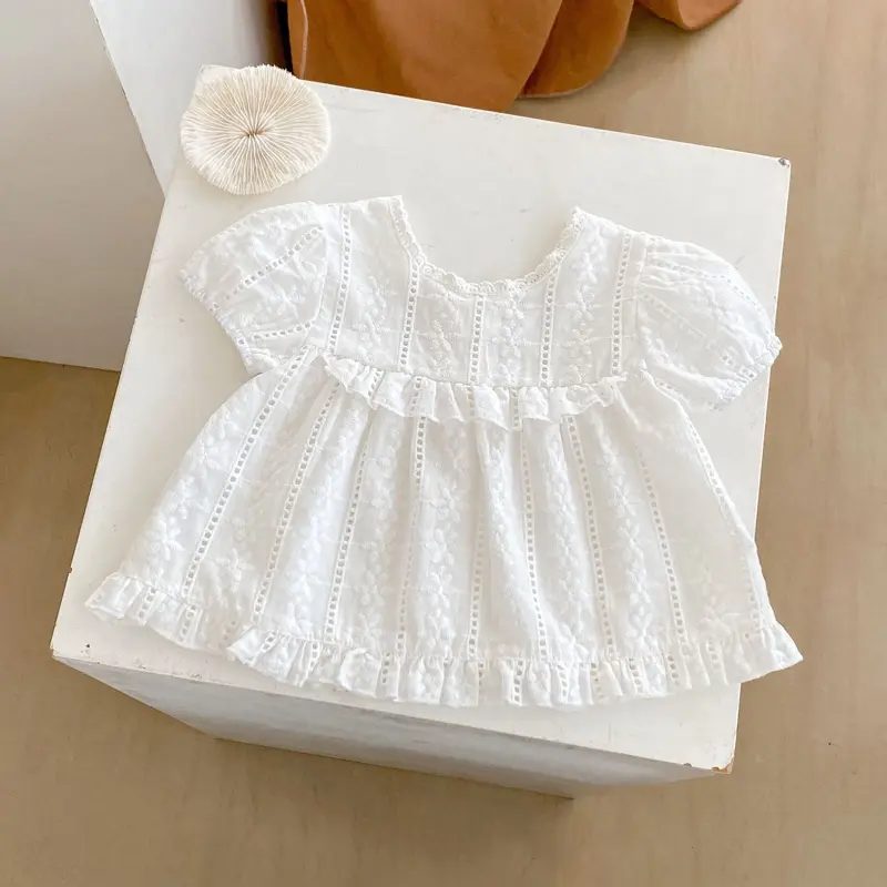 New summer baby clothing, cute lace embroidered solid color top and triangular pants set for 0-3 year old girls