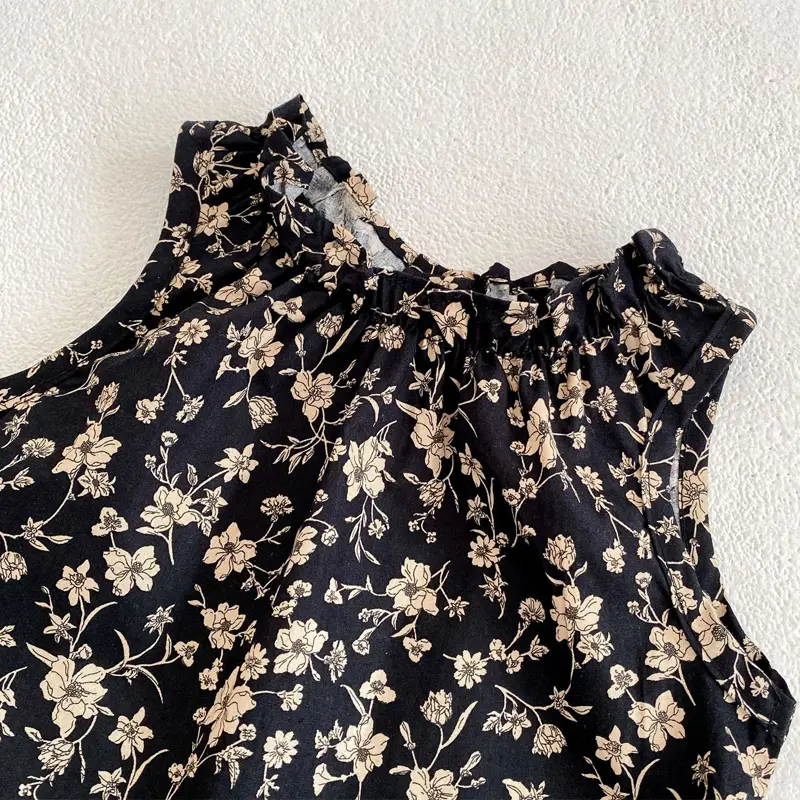 New summer baby clothing, set of 2 pieces for girls aged 0-3 with floral wood ear collar sleeveless top and buttocks shorts