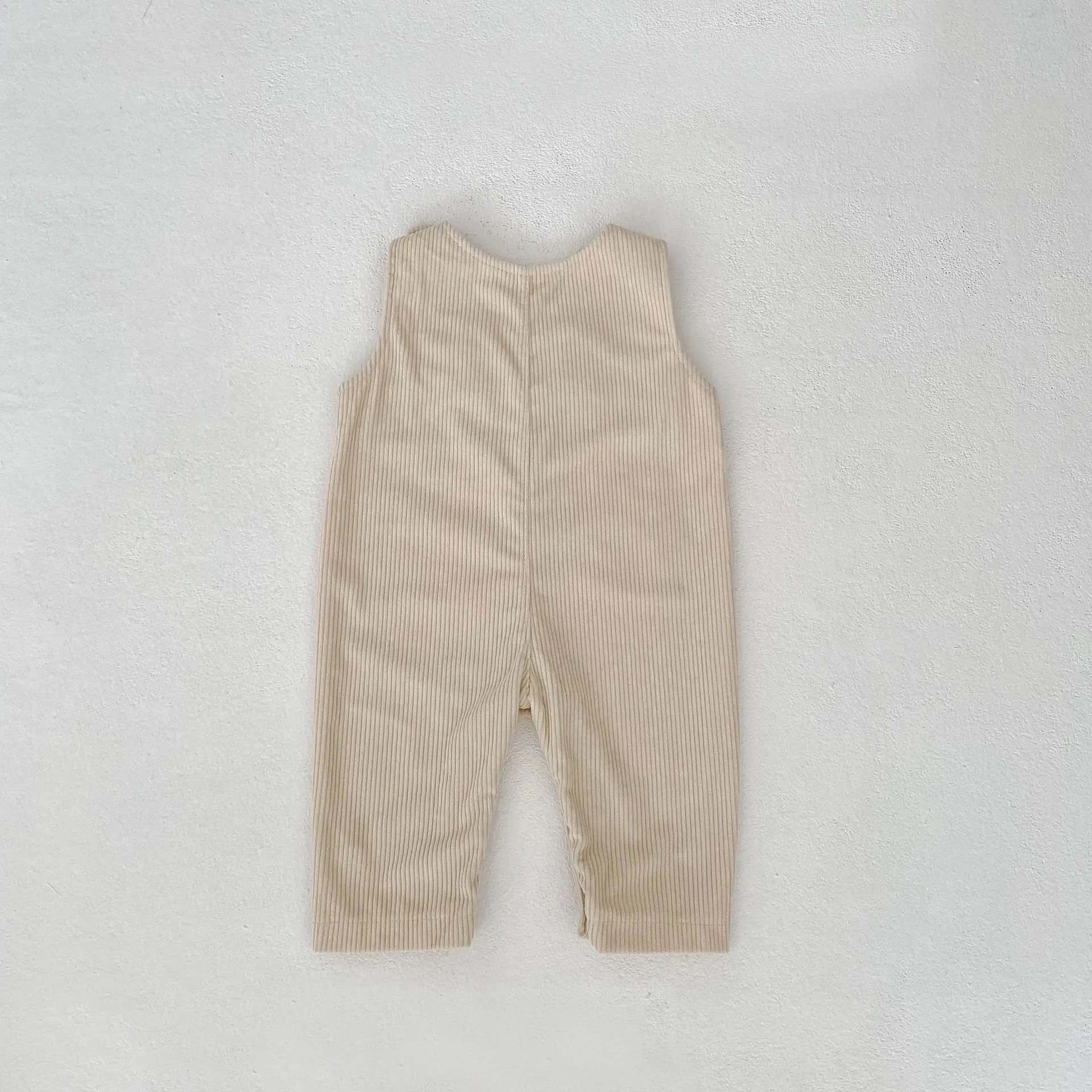 Spring and Autumn new 0-3 year old baby clothing, trendy boys and girls baby corduroy jumpsuit pants