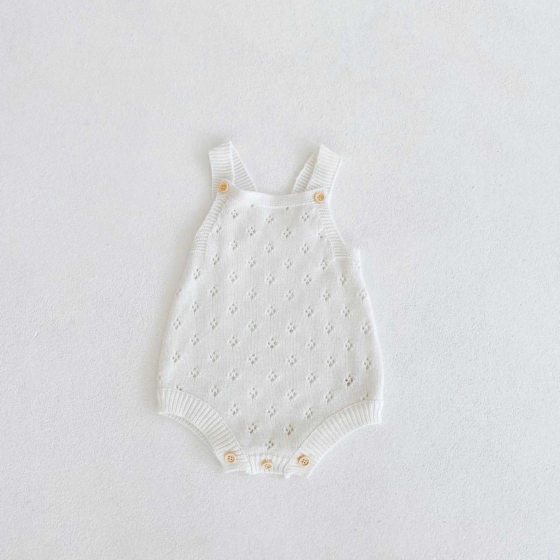 Spring and Autumn style men's and women's baby hollowed out shoulder straps, cotton sweater, knitted sweater, jumpsuit, buttocks