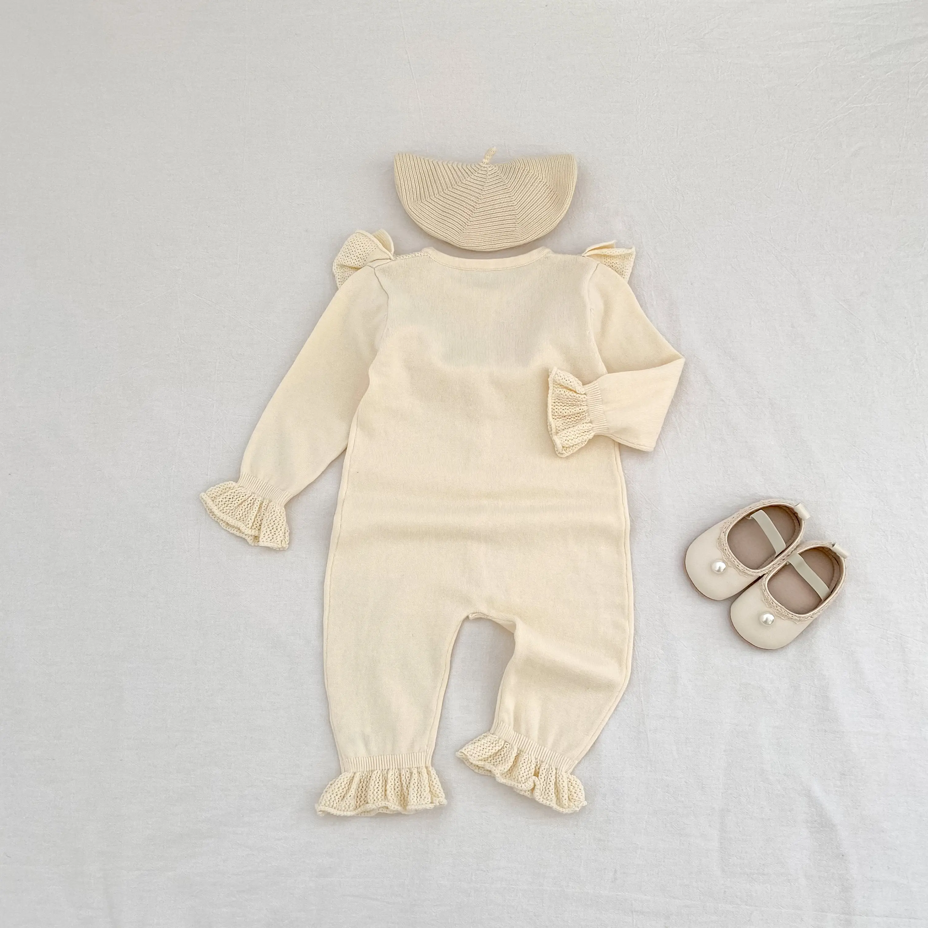 Autumn new 0-3 year old baby clothing, fashionable baby girl round neck lotus leaf side length sleeve palace style jumpsuit