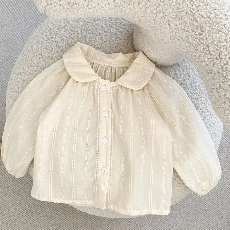 Autumn baby clothing, 0-3 year old female baby, 2-piece set of cotton small collar versatile cardigan and shorts