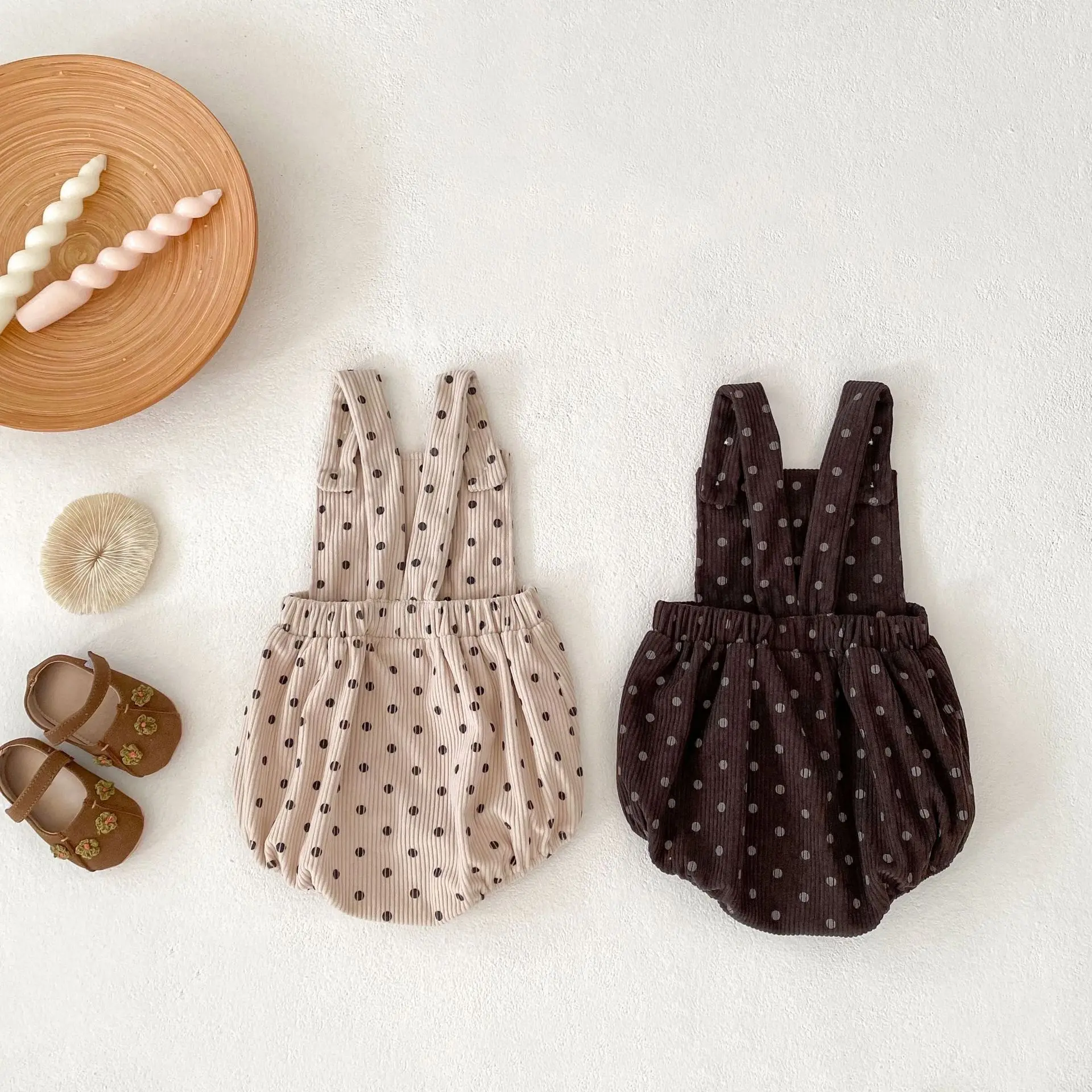 New autumn baby clothing for 0-3 years old, fashionable baby jumpsuit, trendy polka dot shoulder strap jumpsuit