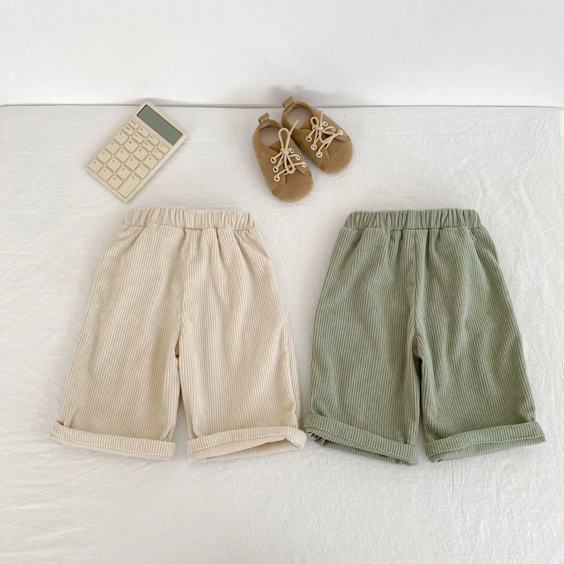 New autumn clothing for babies aged 0-3, corduroy pants for boys and girls, fashionable loose straight leg pants