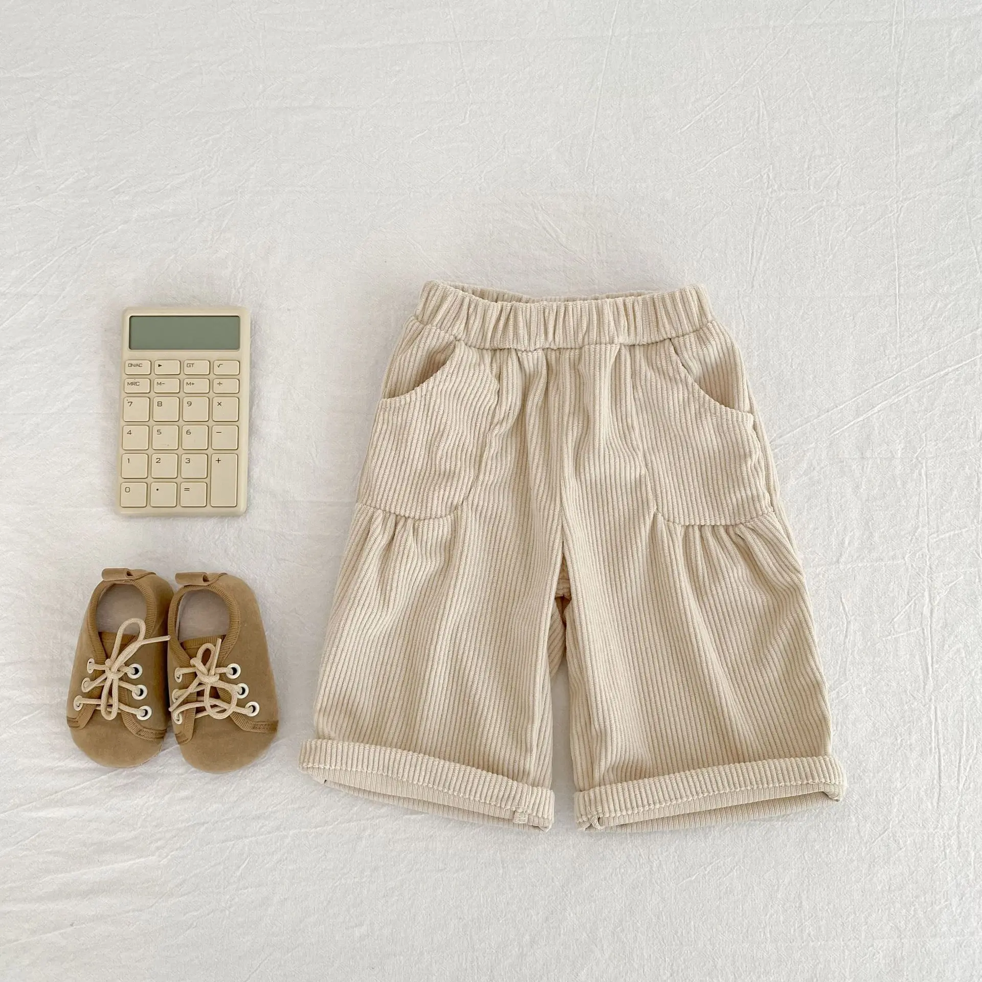 New autumn clothing for babies aged 0-3, corduroy pants for boys and girls, fashionable loose straight leg pants