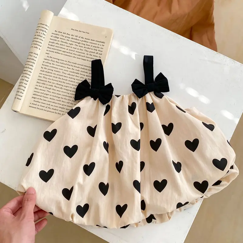 Summer new baby clothing, sleeveless bow double layered suspender top+love pants, 2-piece set for 0-3 year old girls