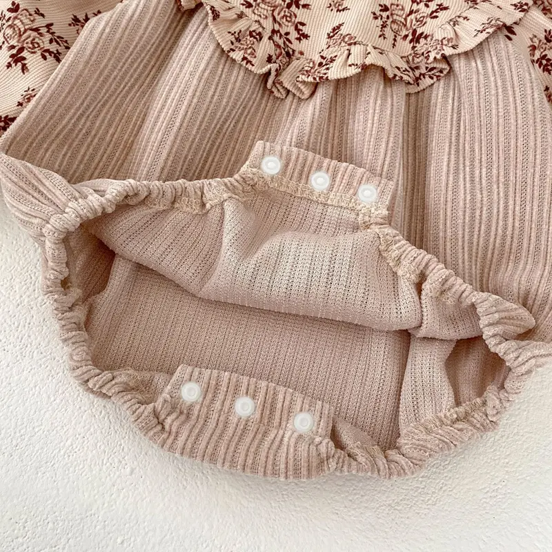 New autumn baby clothing, 0-2 year old girls, corduroy printed patchwork long sleeved jumpsuit jumpsuit