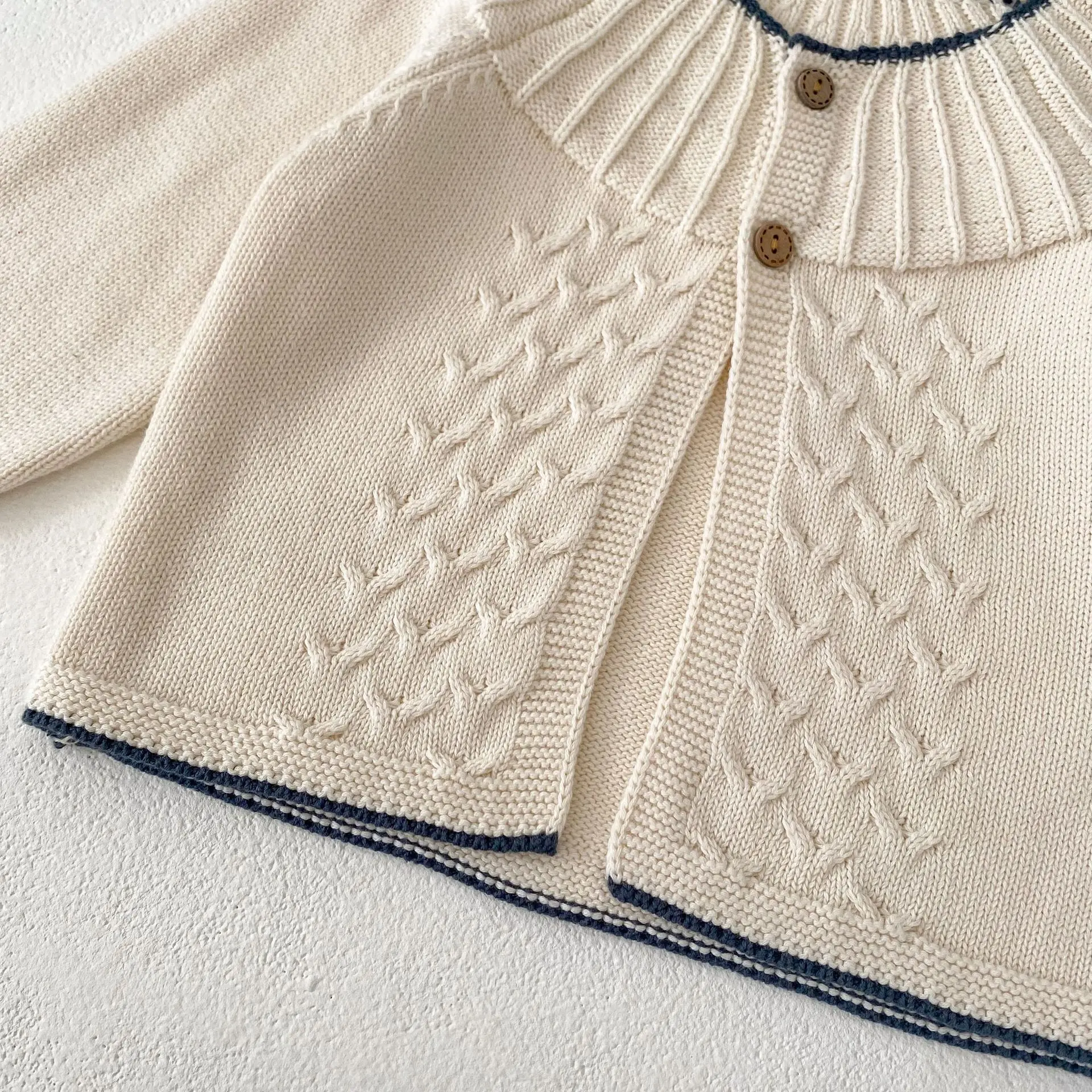 INS Spring, Autumn, Winter Fashion Single Item Girl Baby Sweater Cardigan Baby Sweater Herringbone Jacquard Knitted Coat
