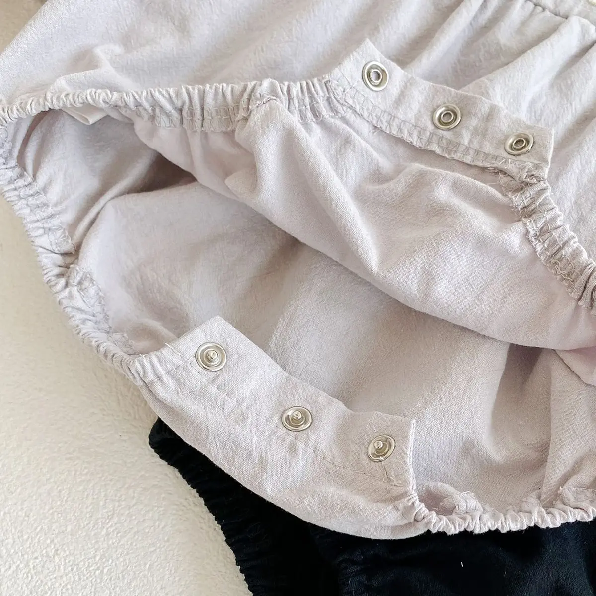 Spring and Autumn Clothing for Infants and Young Children New Fashion Versatile Triangle jumpsuit Female Baby Embroidered Lace L