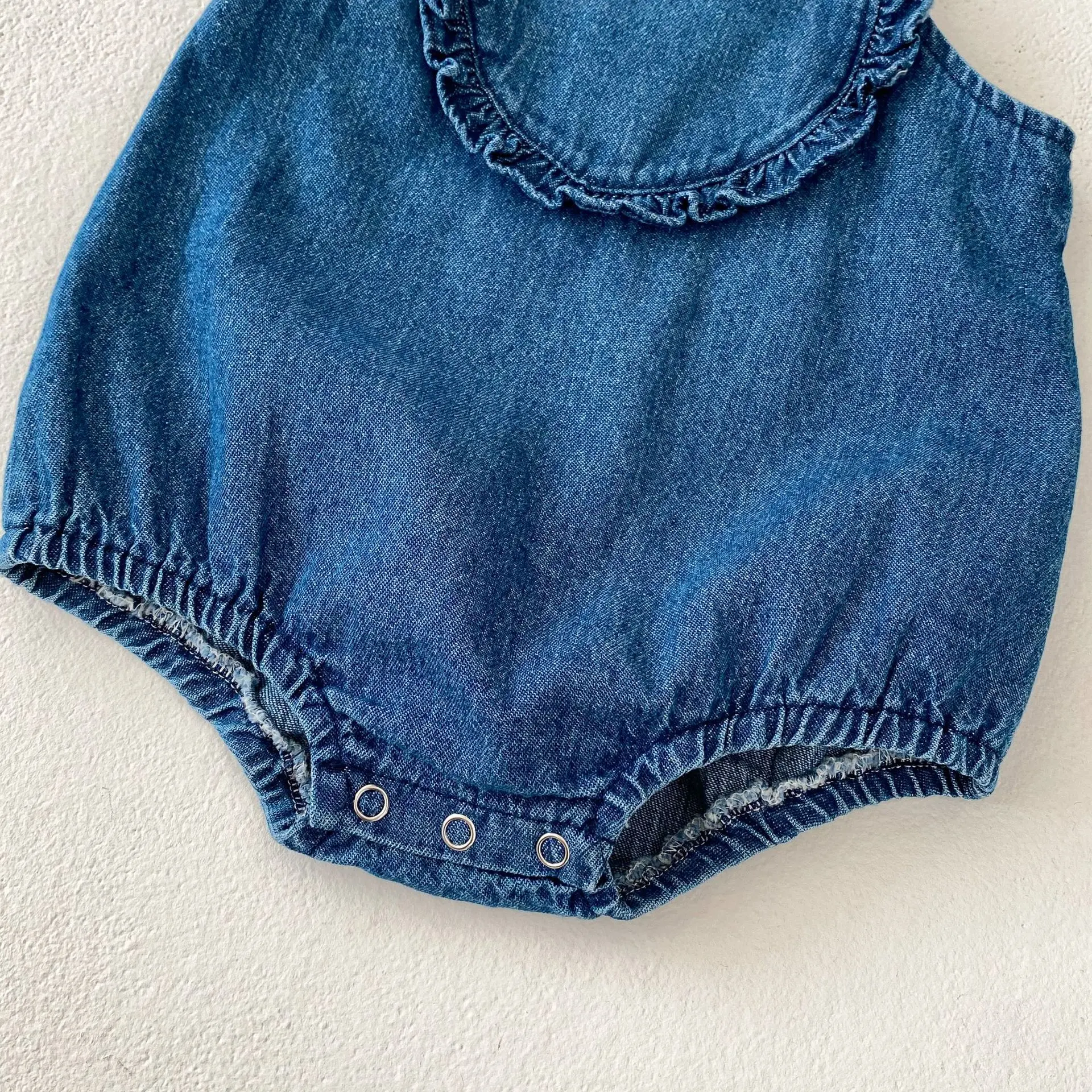 INS Summer Infant and Toddler Fashion Versatile Triangle jumpsuit Girl Baby Cowboy Love Shoulder Strap Bag Fart Sweetheart jumps