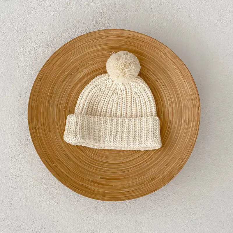 Winter New Baby Hat, 0-3 Year Old Girl Knitted Versatile Off White Knitted Net Red Cream Style
