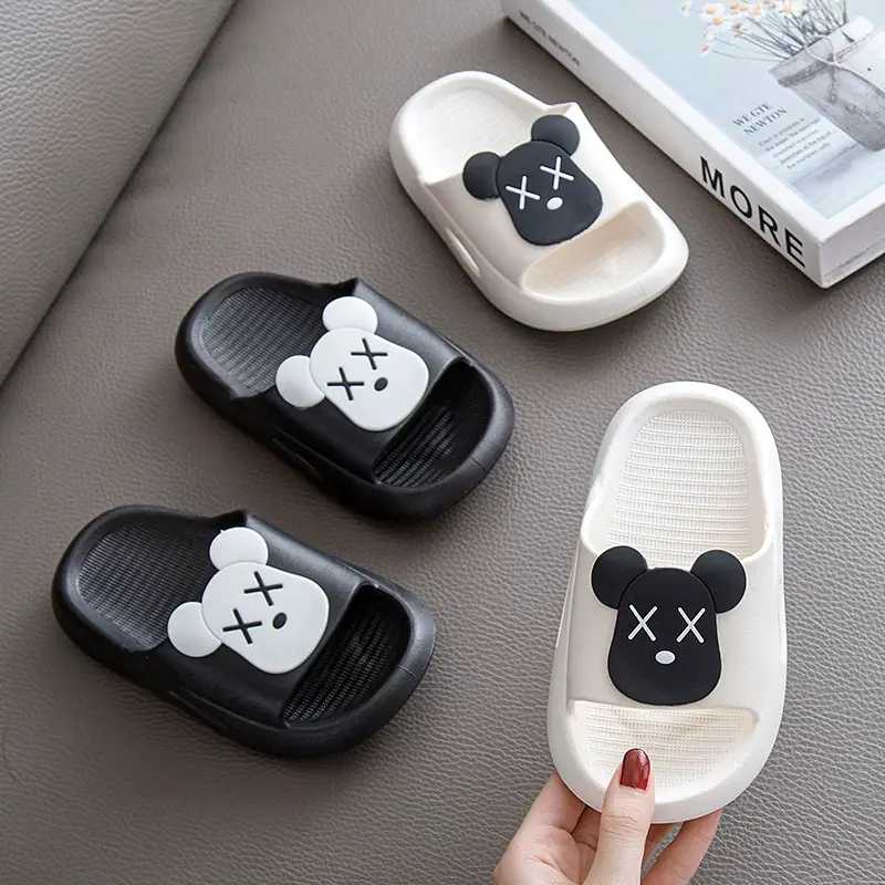 Children Cartoon Bear Slippers Non-Slip Kids Summer Beach Shoes for Boys Girls Outdoor Soft PVC Flip Flops