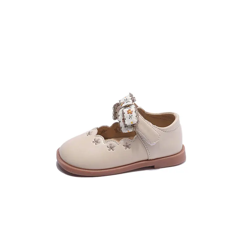 Children Girls Leather Princess Shoes with Bow Non-slip Soft Bottom for Dance Party Wedding Flats Fashionable Embroidery Design