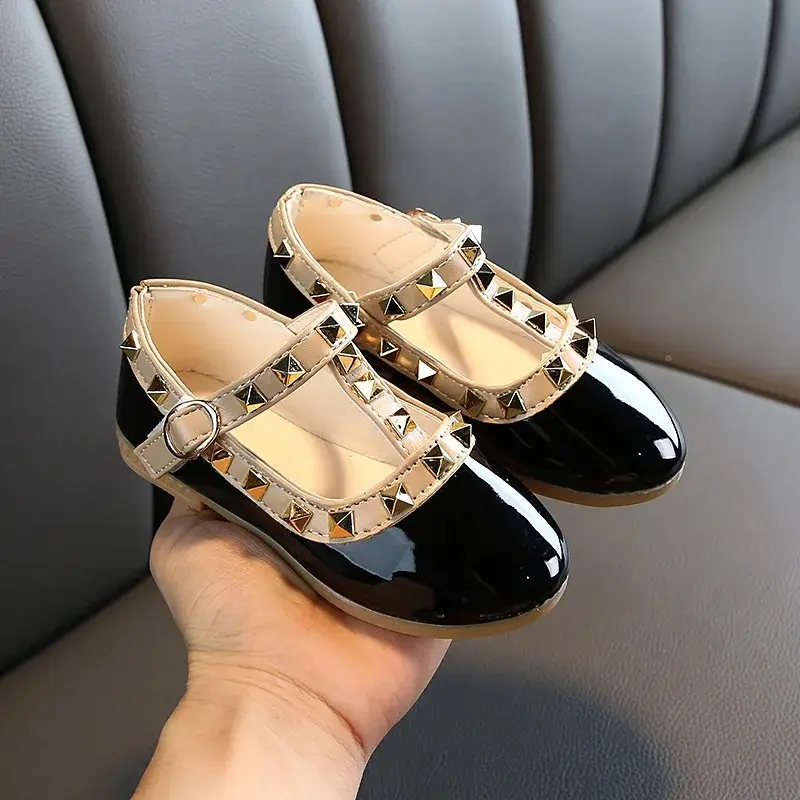 Children Casual Shoes Girls Spring Autumn Leather Shoes Fashion Rivet Princess Baby Shoes Kids Girls Sandals