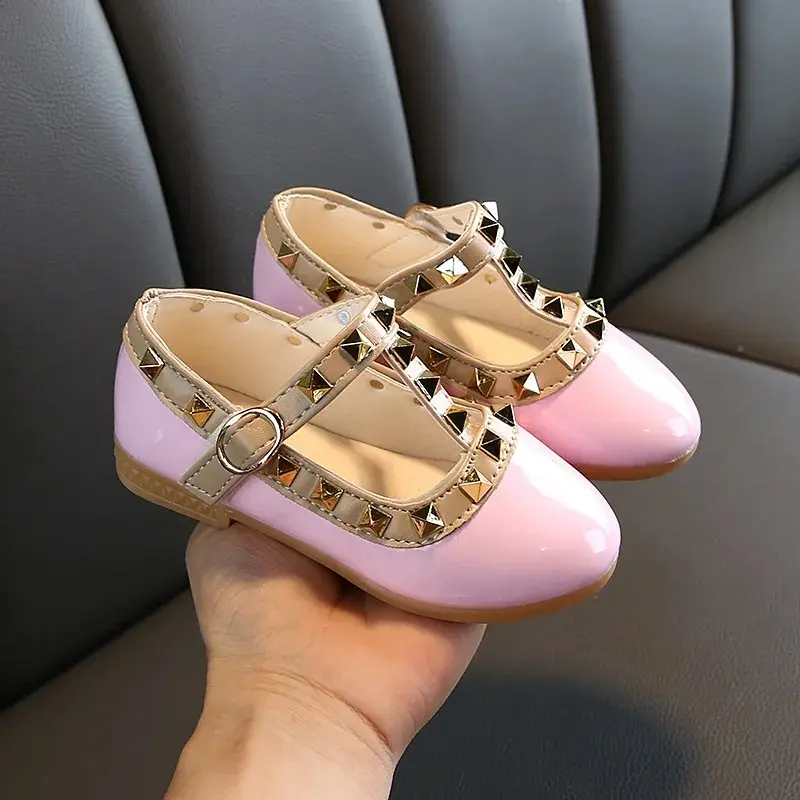 Children Casual Shoes Girls Spring Autumn Leather Shoes Fashion Rivet Princess Baby Shoes Kids Girls Sandals
