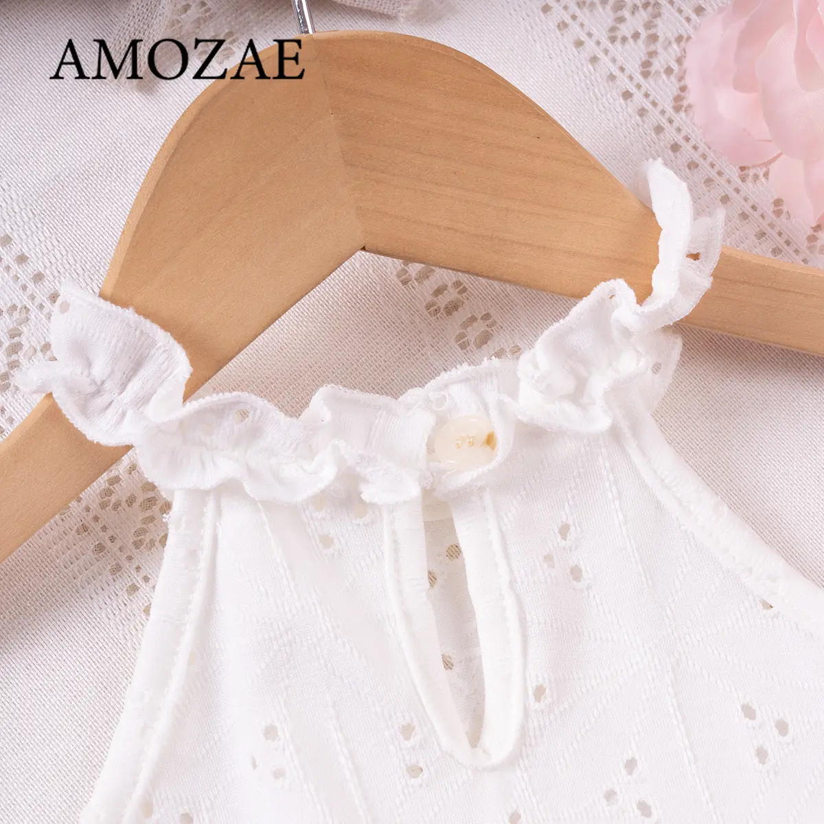 2PCS Summer New Style for 1-6 Year Old Girls Comfortable Sweet Round Neck Lace Hollow Out Sleeveless+bow Tie Short Skirt Set
